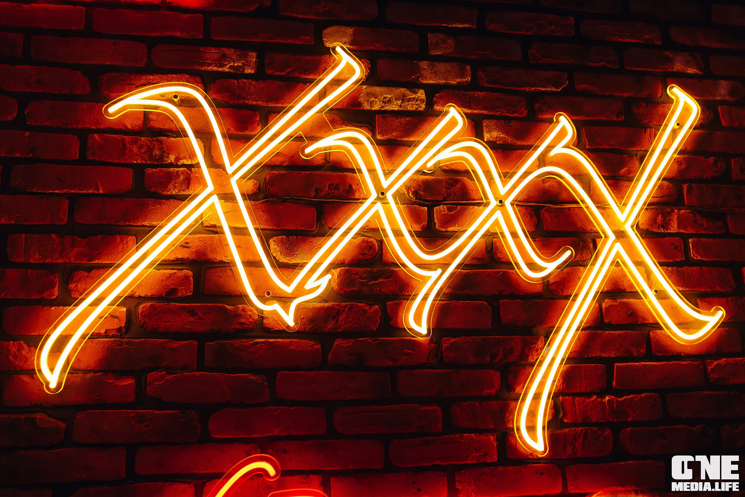 Фоторепортаж из бара XxxX. One Media Life: фоторепортажи, фотоотчеты с мероприятий и заведений