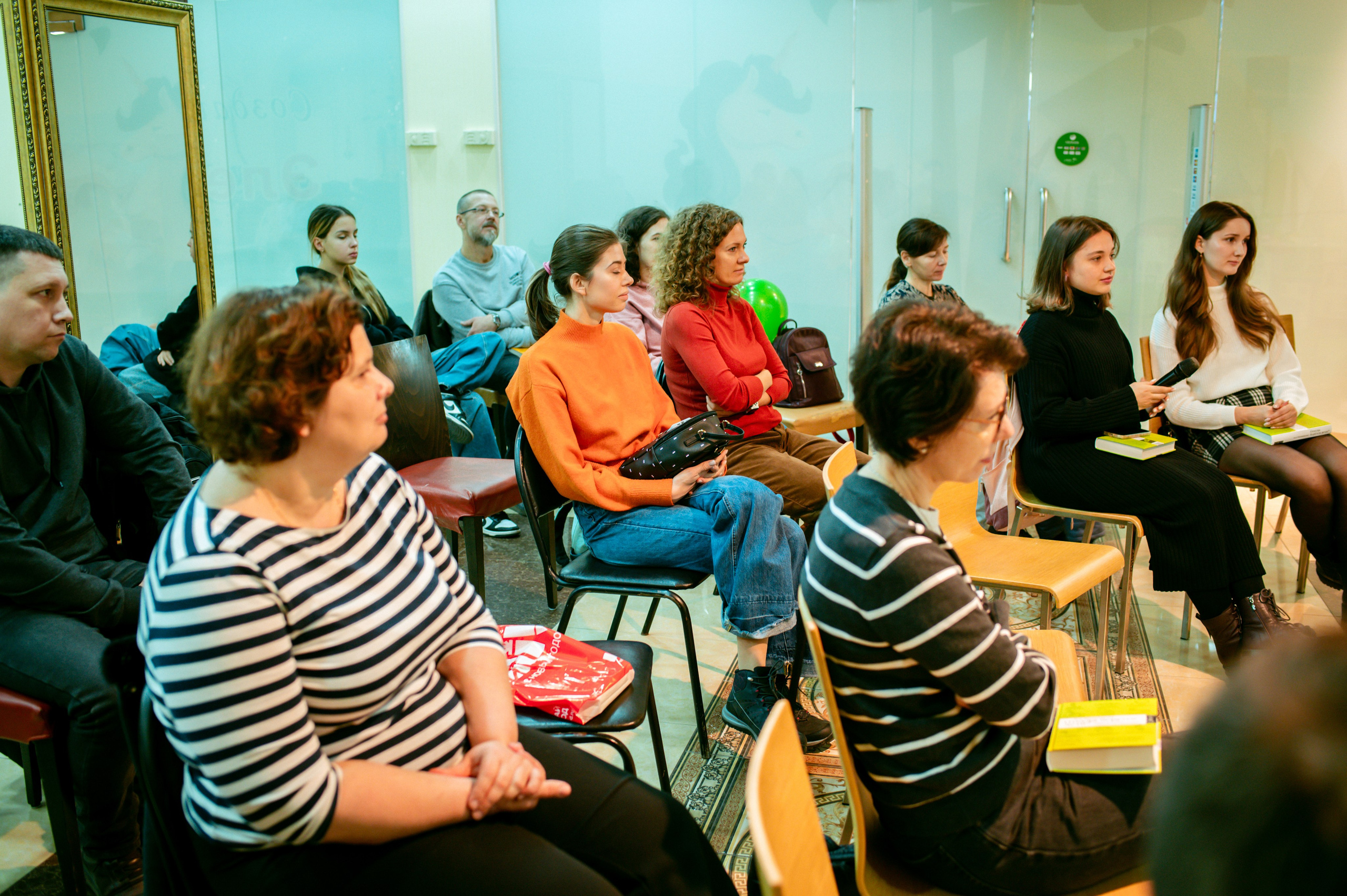 Ася Казанцева 19.11.23 #Читайгород. Фотограф Елена Новикова