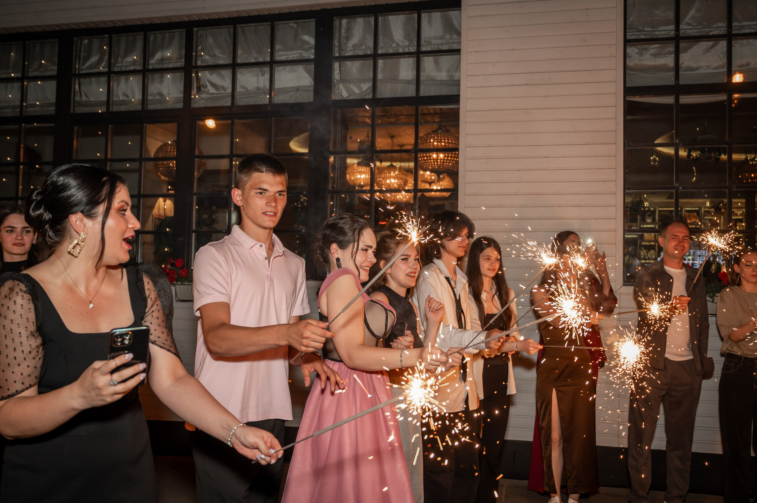 Школьный выпускной в чайхоне «Урюк»