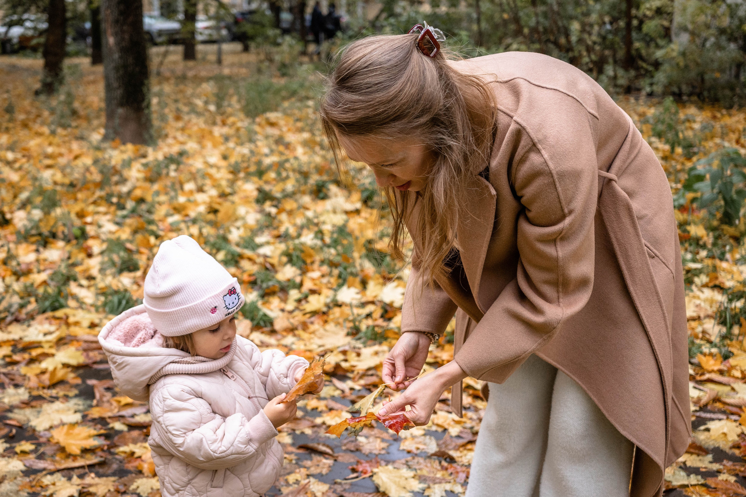 Осенняя фотосессия в Москве (во дворе дома)). Фотограф на роды Москва. Фотограф новорожденных Москва