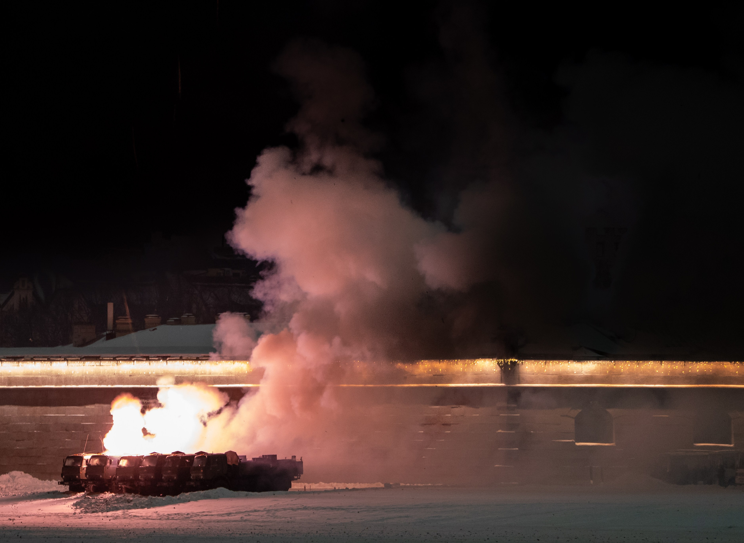 Салют ко Дню снятия блокады Ленинграда. Главная