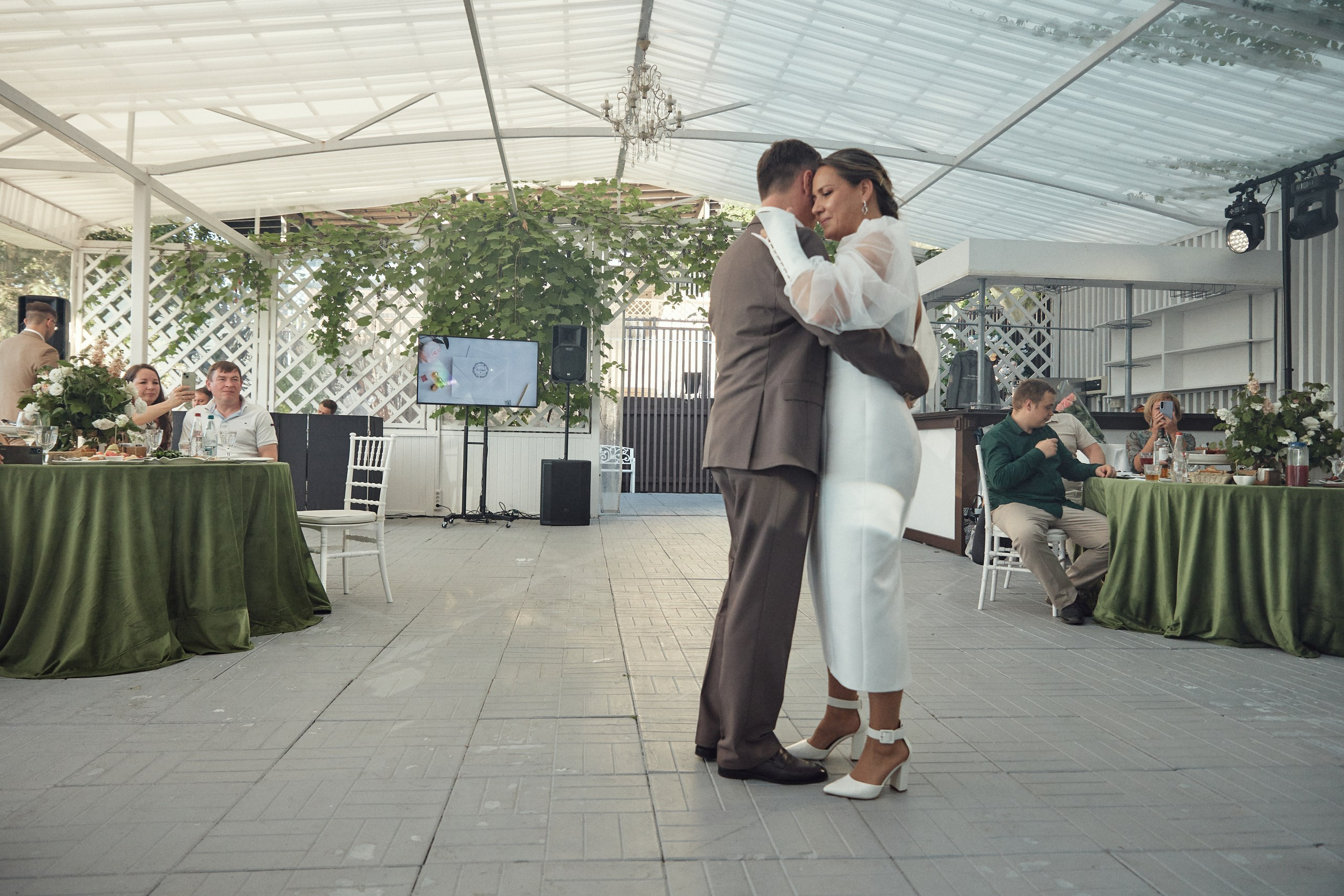 Счастье здесь. Свадебный фотограф Антон Артюшин. Работаю в Нижнем Новгороде и Москве