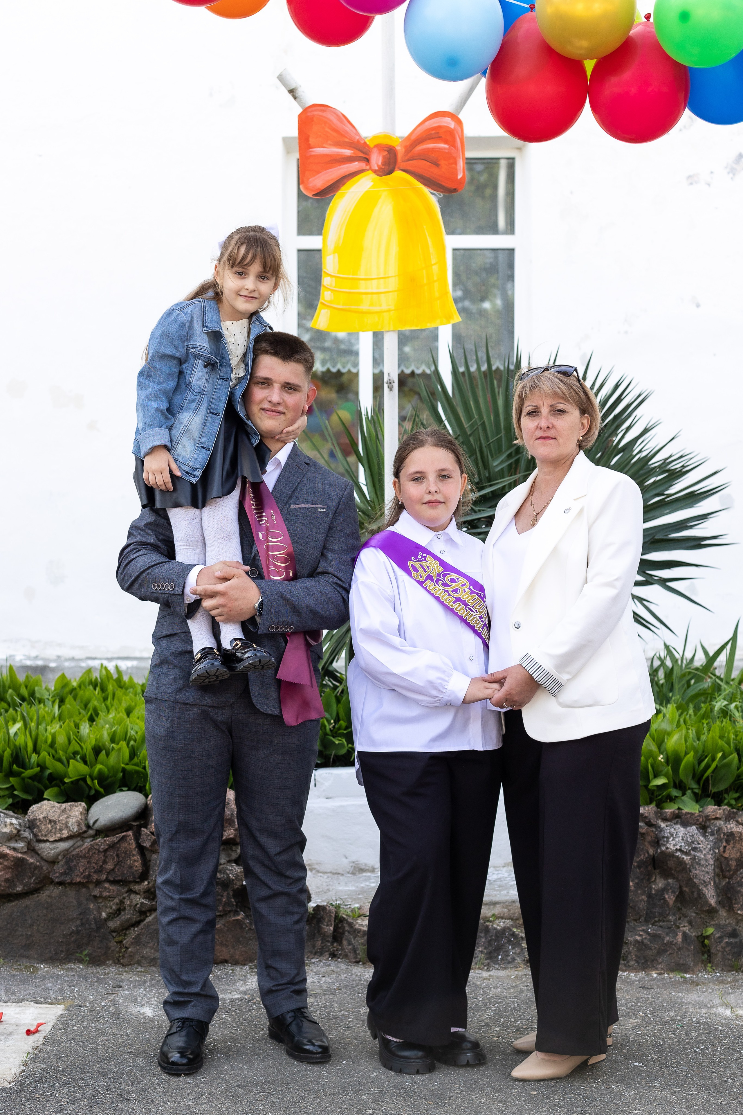 Последний звонок. Выпускные альбомы Майкоп, Краснодар Елена Золотарева