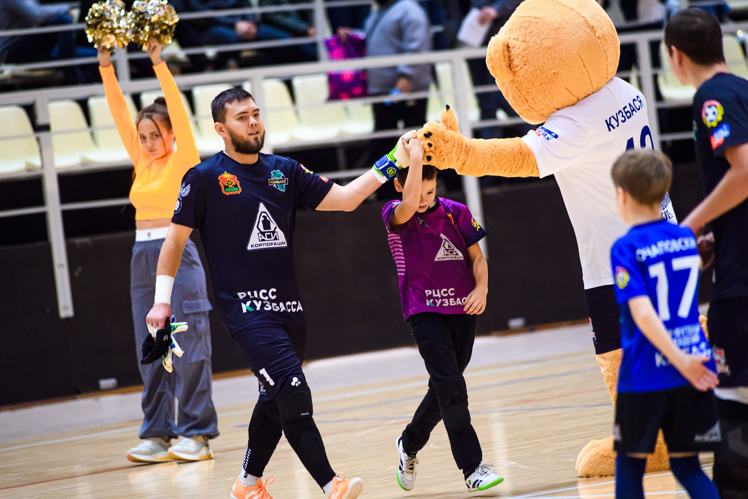 Высшая лига по футзалу — Сезон 2024-2025 — 2ой тур. Репортажный фотограф в Кемерово
