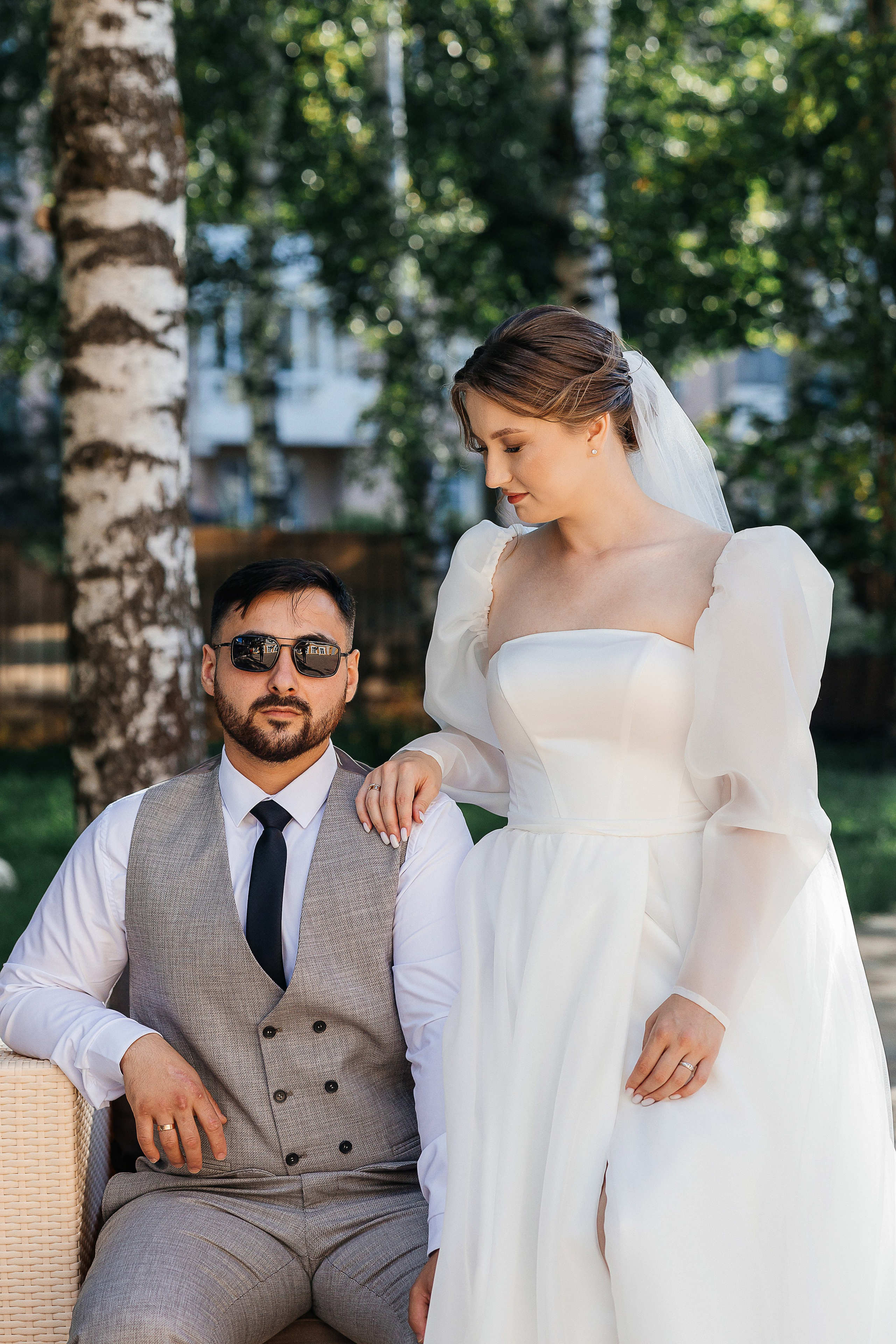 Свадебная фотосессия пары в номере отеля. Олег Сверчков | Свадебный фотограф Вологда