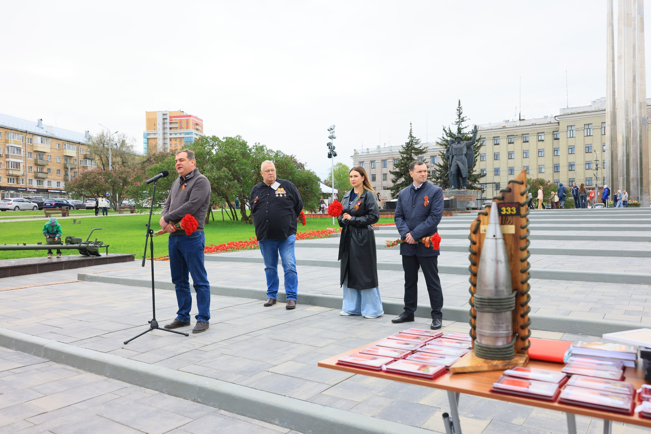 9 мая 2026 Хаммер клуб в День Победы в Туле (У мемориала «Защитникам неба Отечества», музея оружия, «Три штыка». Фотограф в Туле Крупский АнДРей. Фотостудия «КАДР71» в Туле