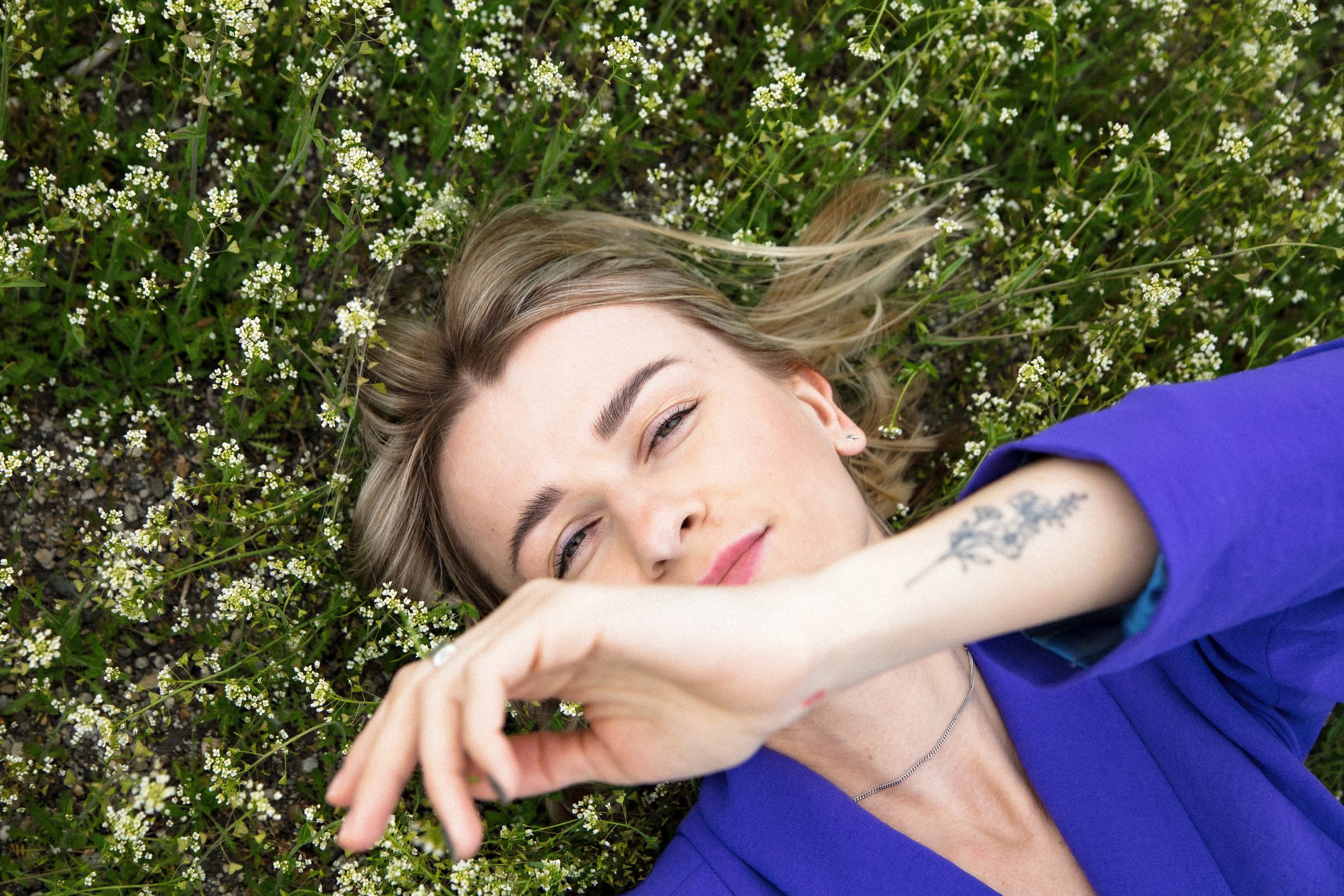 Портретная фотосессия в цветущем саду. Арт-фотограф. Фотосъемка, авторские принты для интерьера