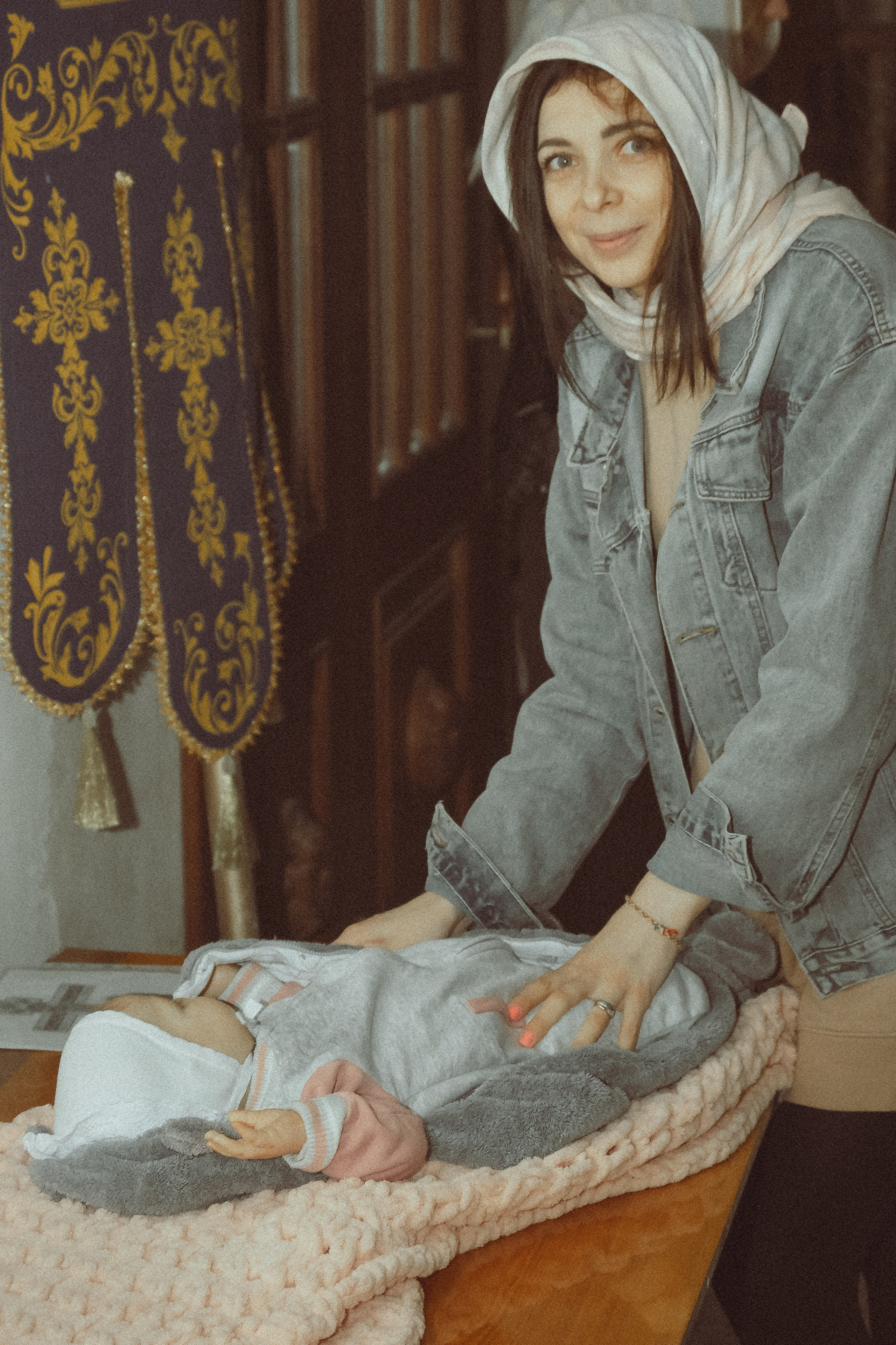 Крещение Ксении в храме Рождества Пресвятой Богородицы д. Щербинино. Фотограф Евгений Егоров