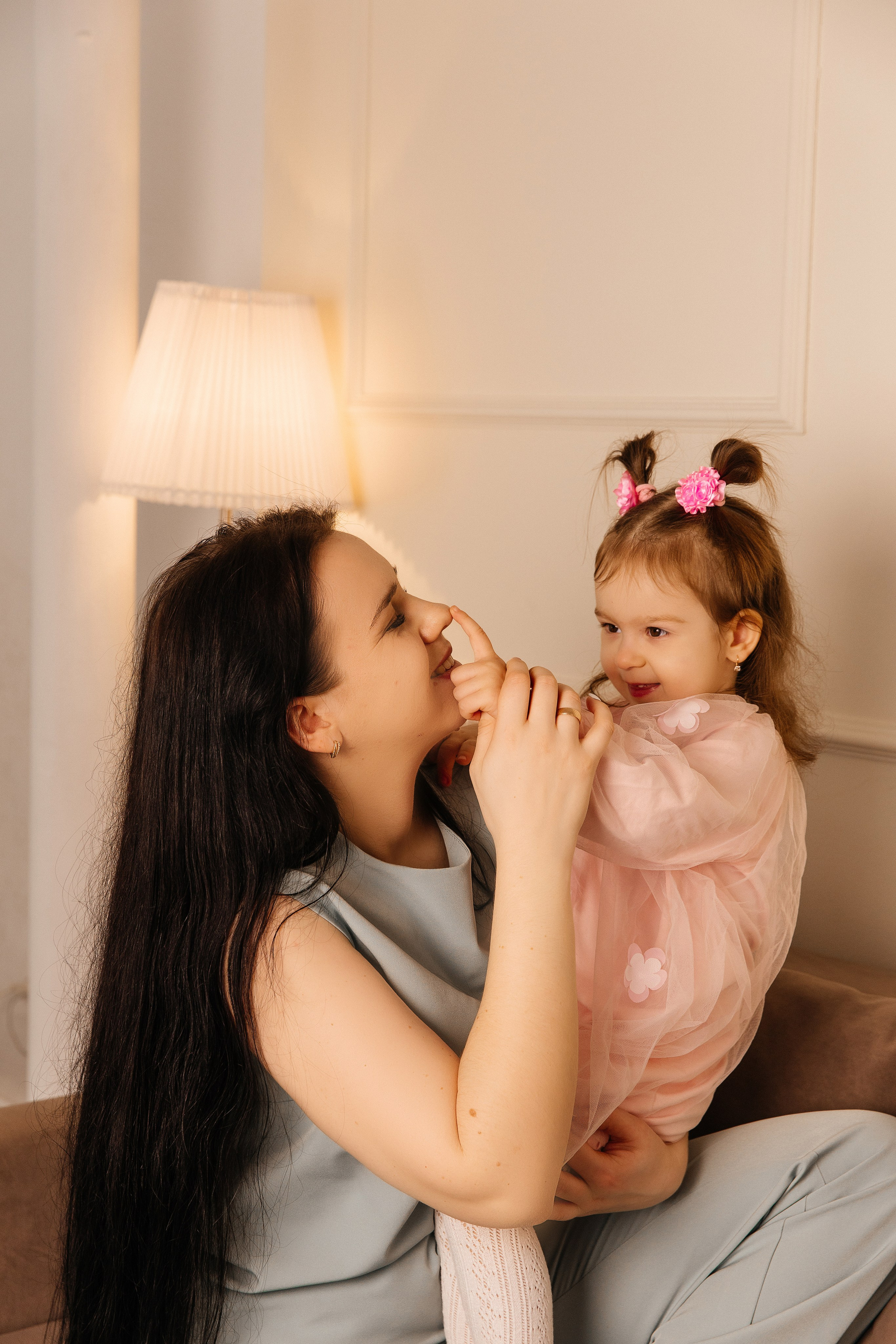 Тюльпаны расцветают в марте. Свадебный фотограф Кропоткин Краснодар