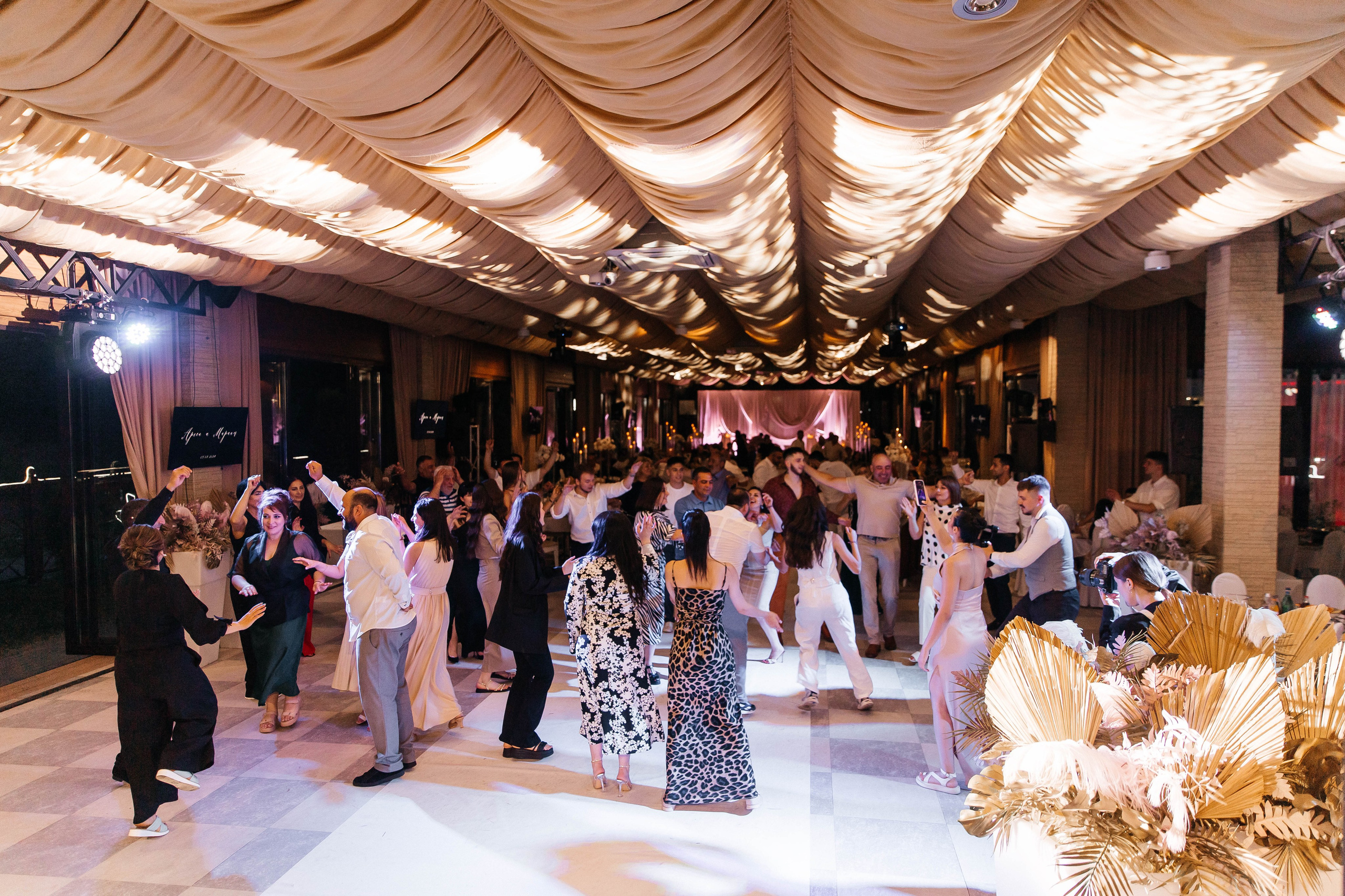 Арсен & Мариам. Главная