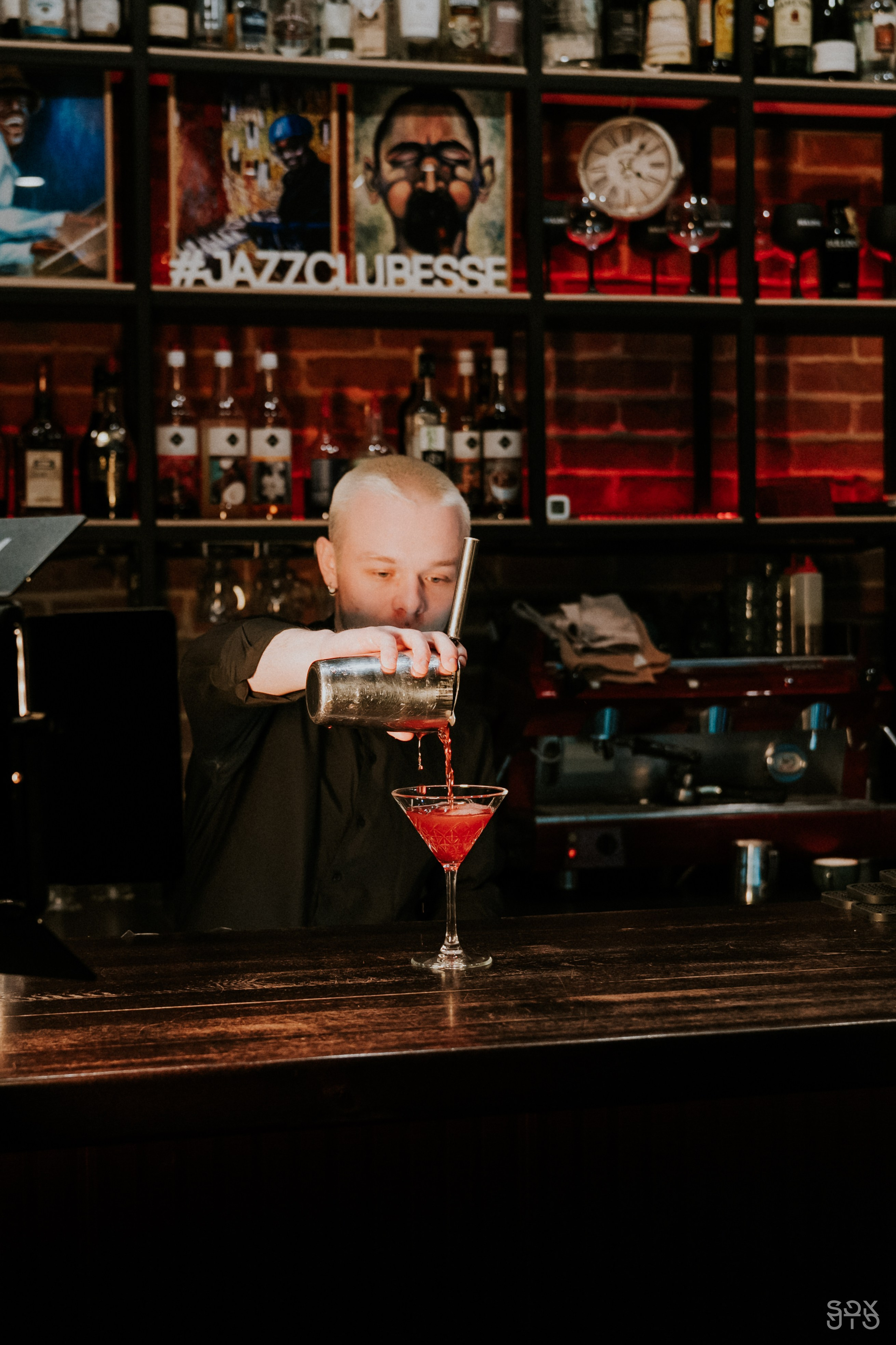 Видеопродакшн BACKED ROLL