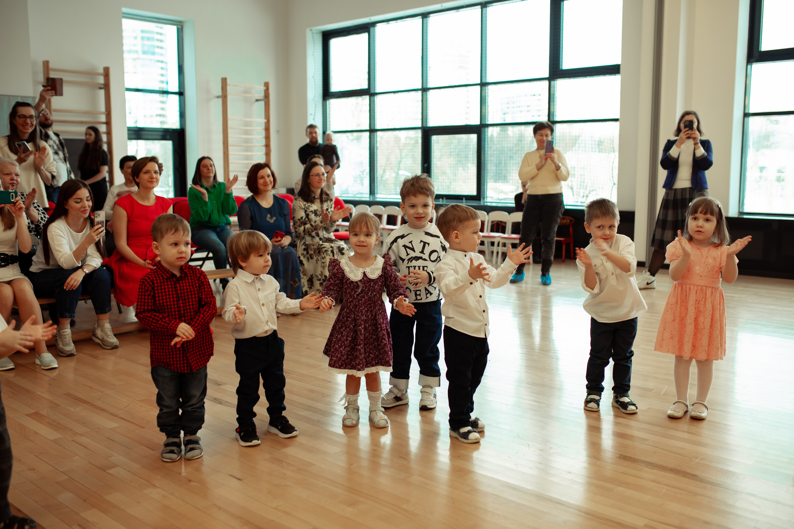 Праздник весны в детском саду. Семейный и детский фотограф в Москве Дорогова Екатерина