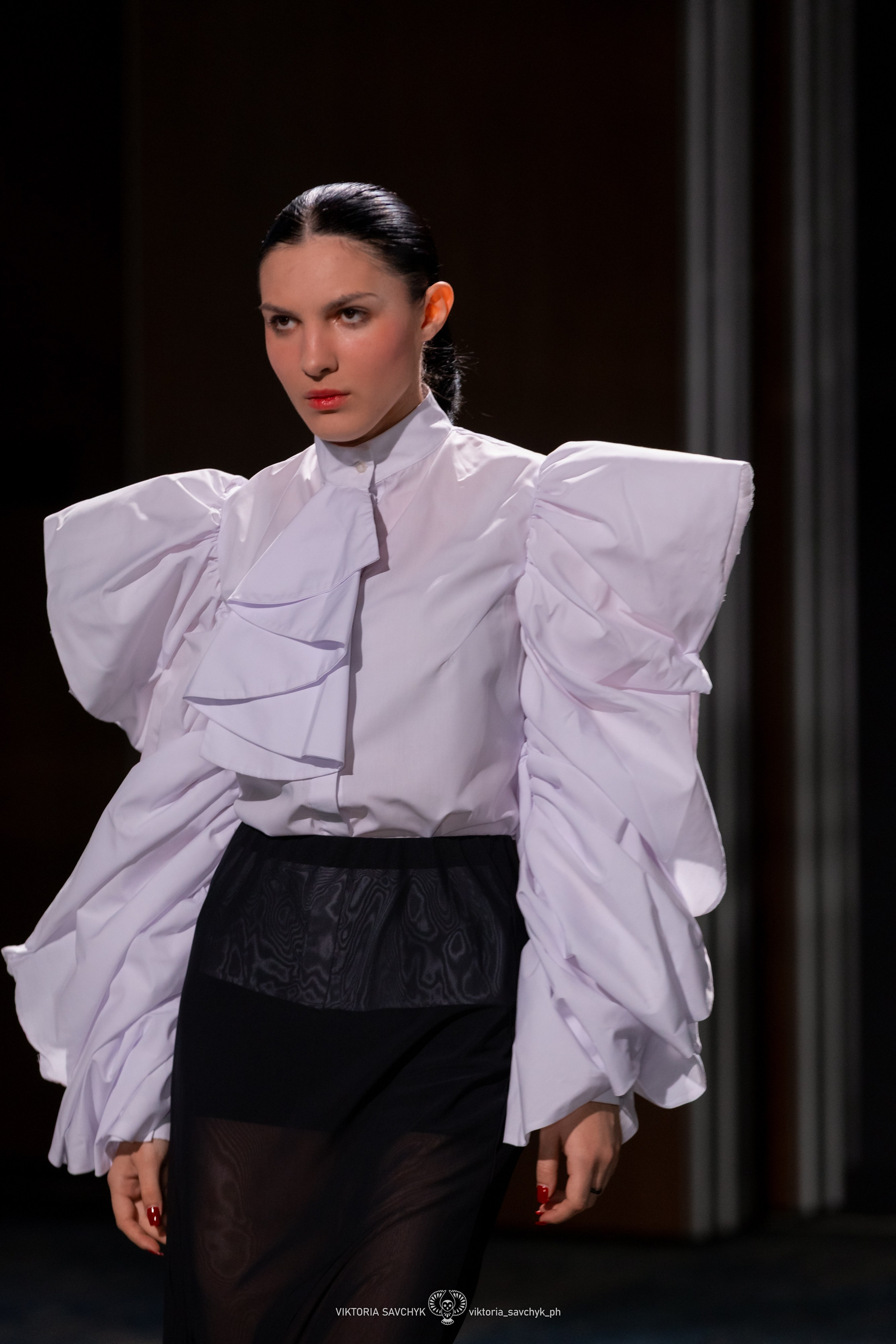 Подиум Rostov Fashion Show 2025. Осень-зима. Фотограф в Ростов-на-Дону Виктория Савчук