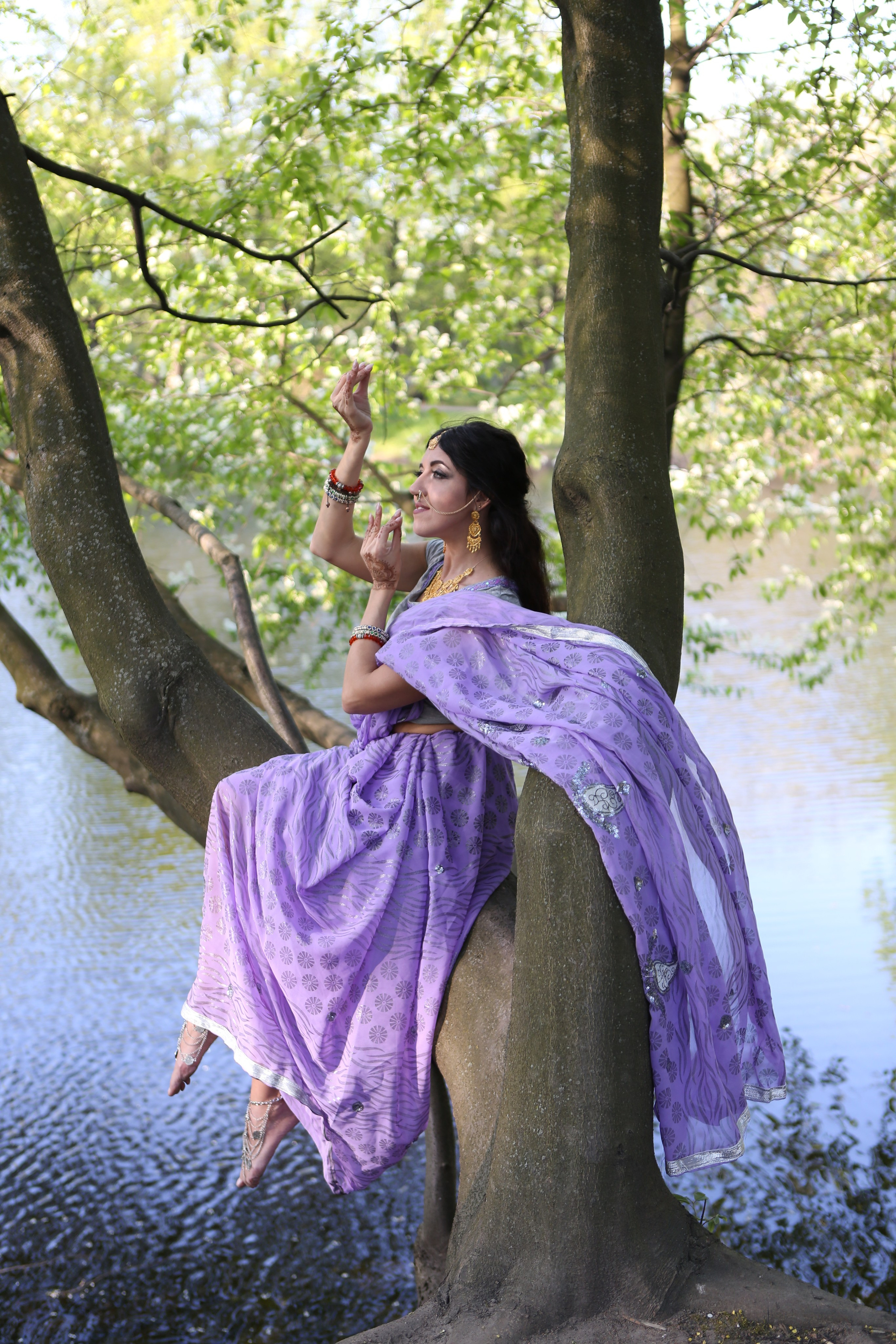 Прогулка в сари. Фотограф в Санкт-Петербурге. Индивидуальная съемка и фотопрогулки