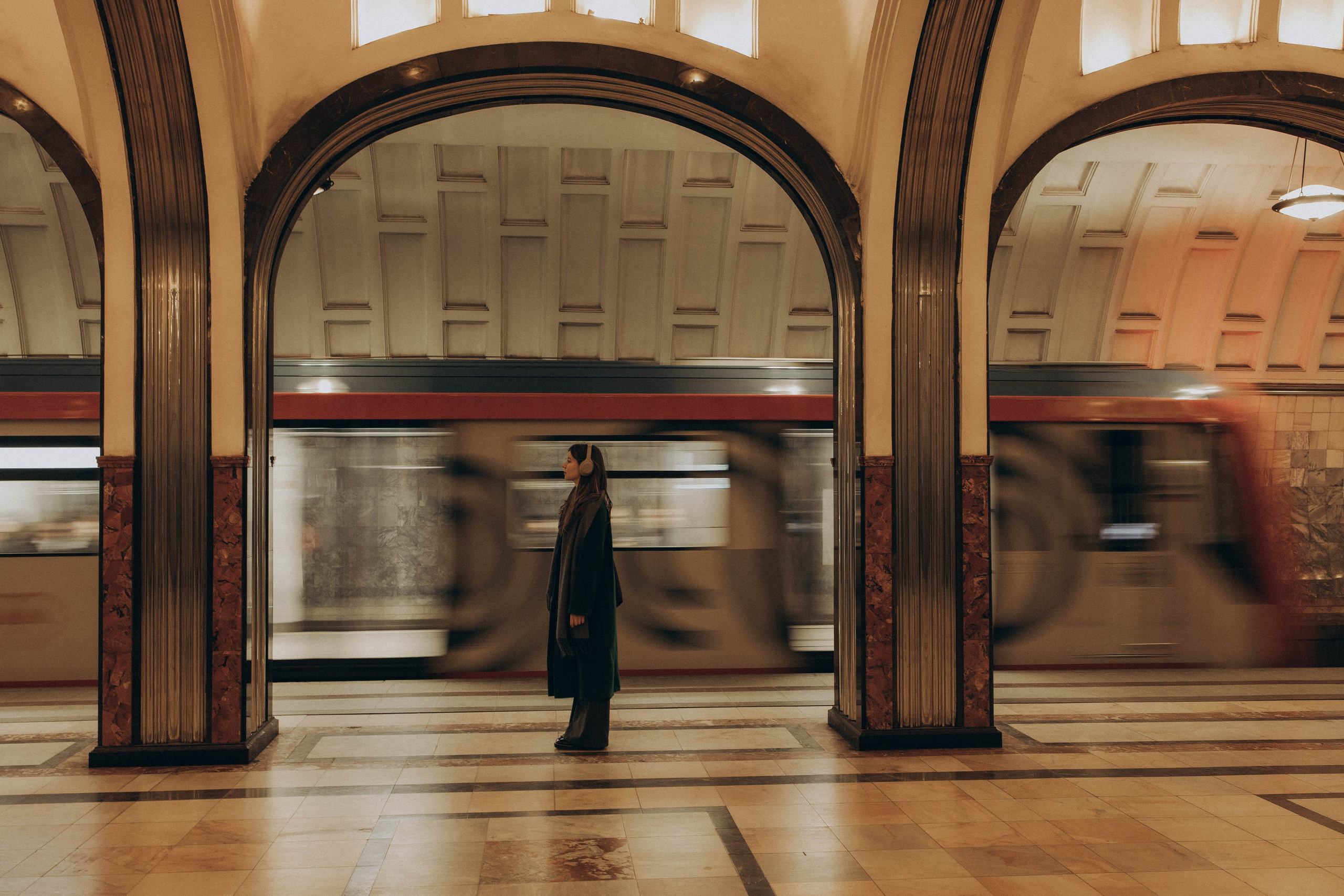 Мария прогулка в центре. Фотограф lifestylе в Москве Пшеничная Анастасия