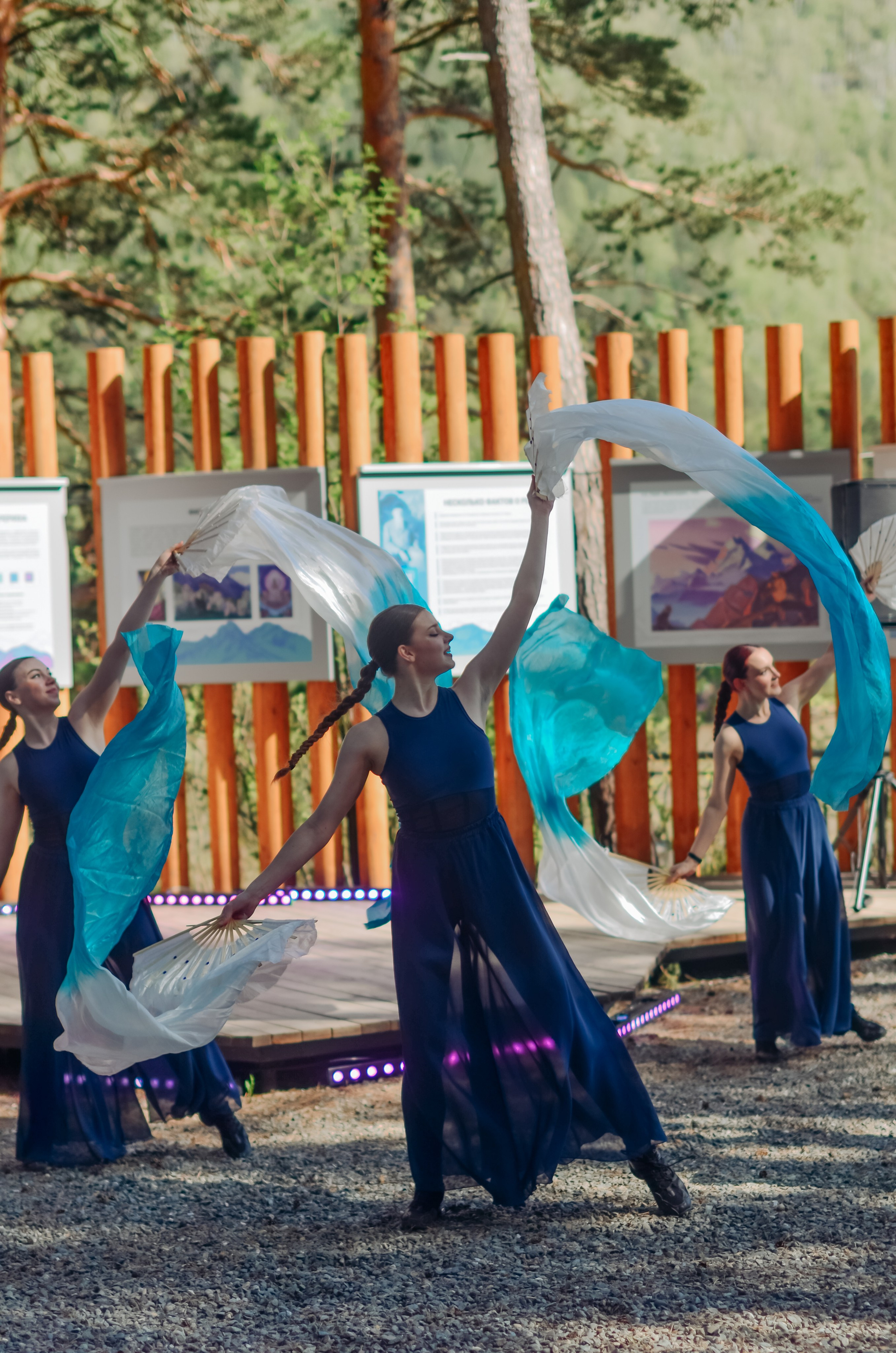 Фестиваль «Цветение Маральника на Алтае 2025». Фоторепортаж. Денисова Аля — фотограф для парных съемок и индивидуальных историй в Барнауле