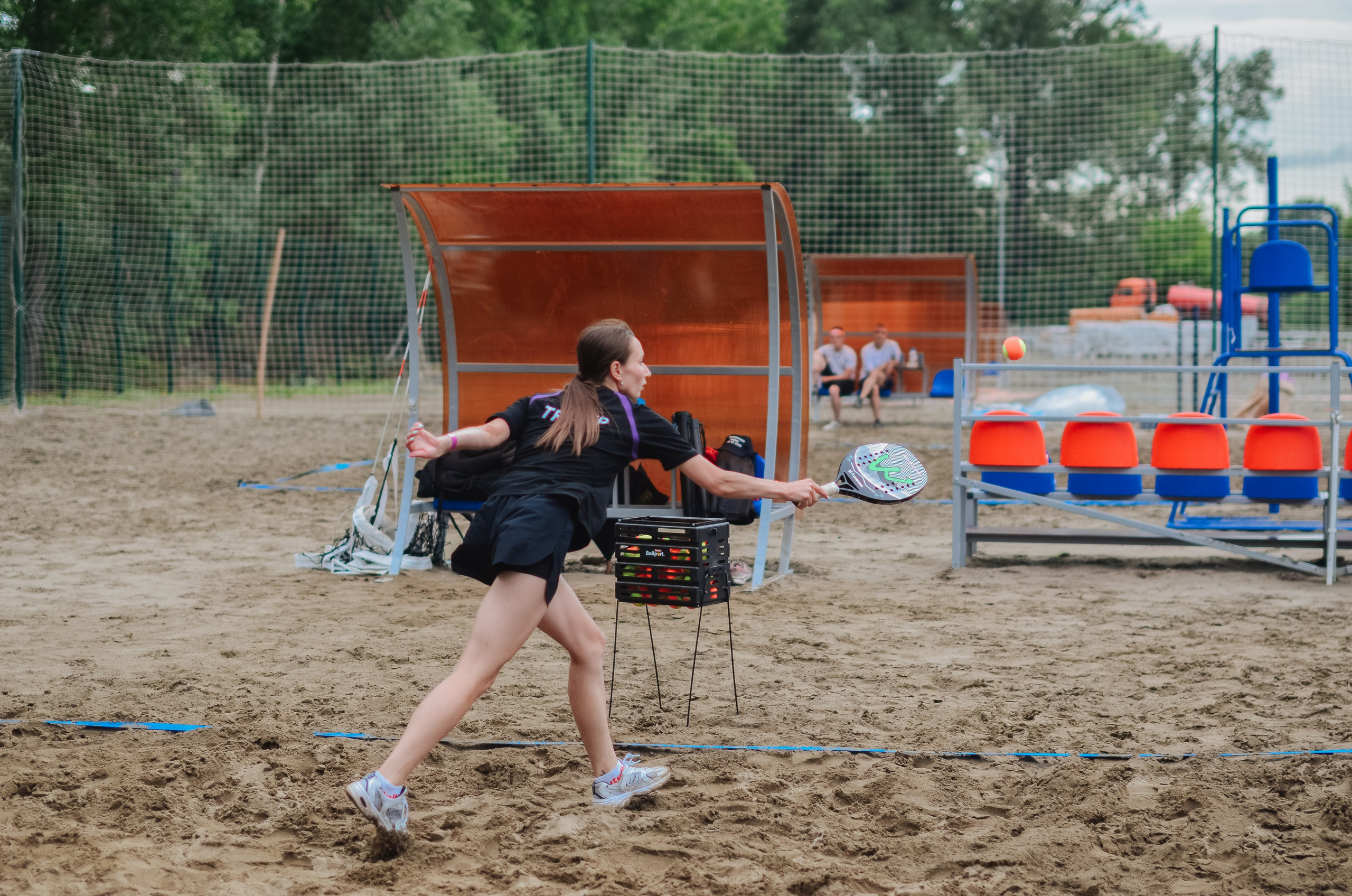 Фестиваль «Грань» 2025. Спортивная площадка. Денисова Аля — фотограф для парных съемок и индивидуальных историй в Барнауле