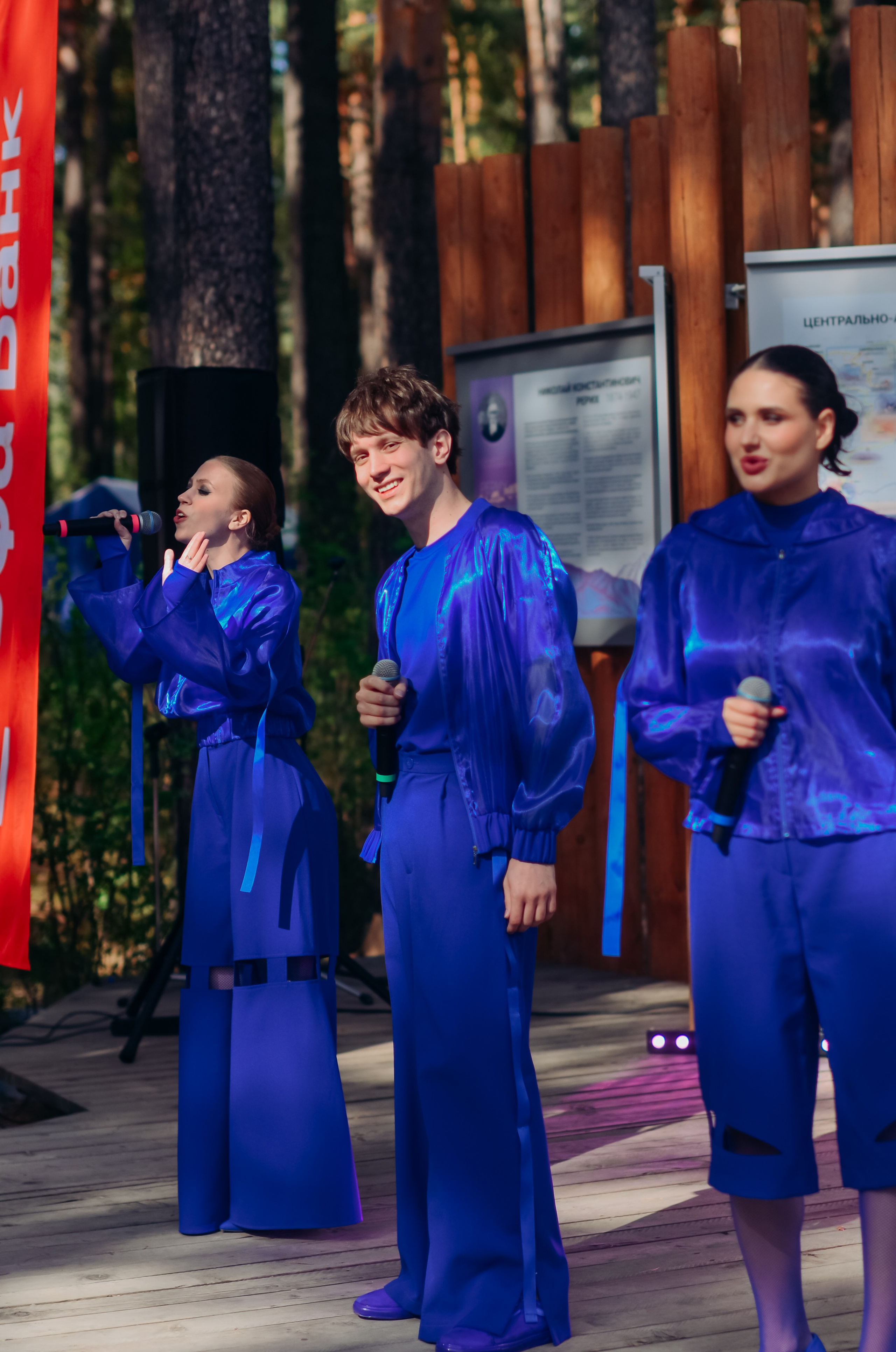 Фестиваль «Цветение Маральника на Алтае 2025». Фоторепортаж. Денисова Аля — фотограф для парных съемок и индивидуальных историй в Барнауле