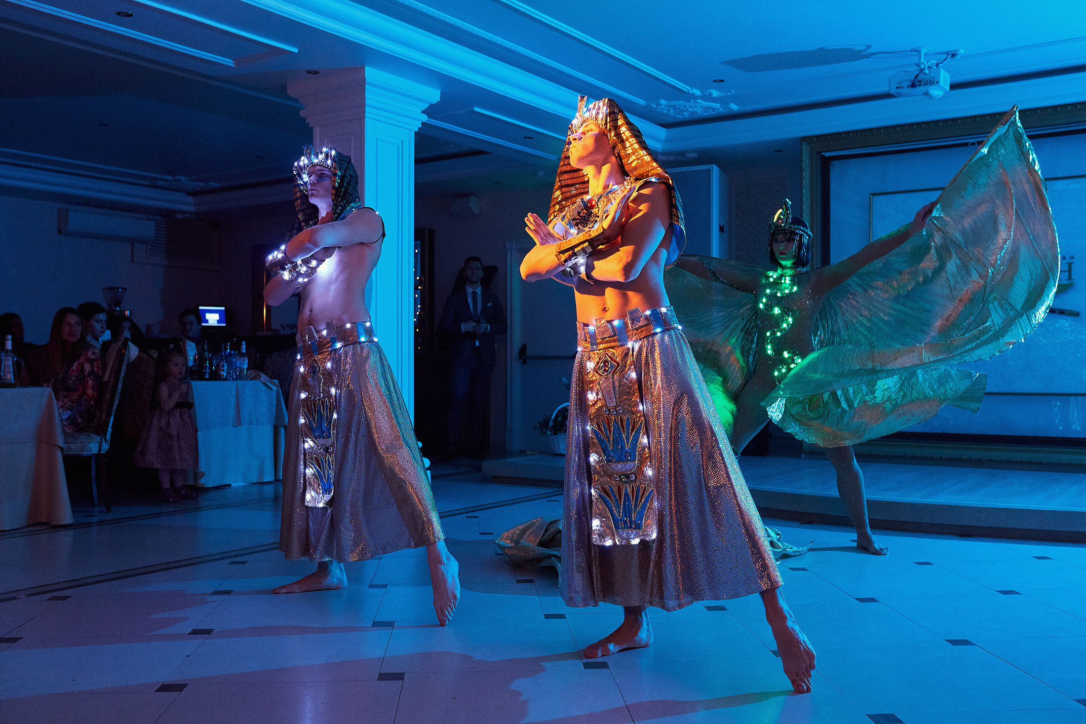 Съёмка свадьбы в красивой усадьбе. Свадебный фотограф Антон Артюшин. Работаю в Нижнем Новгороде и Москве