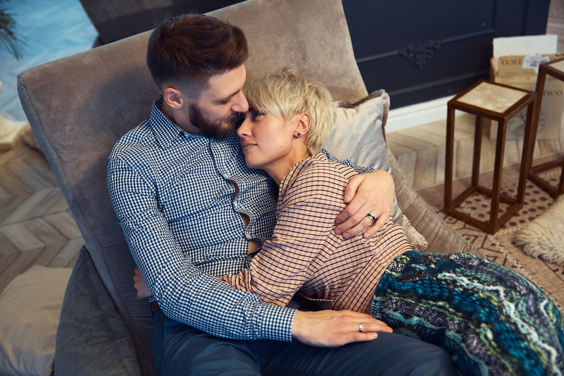 Фотосессия в студии для пары. Свадебный фотограф Антон Артюшин. Работаю в Нижнем Новгороде и Москве