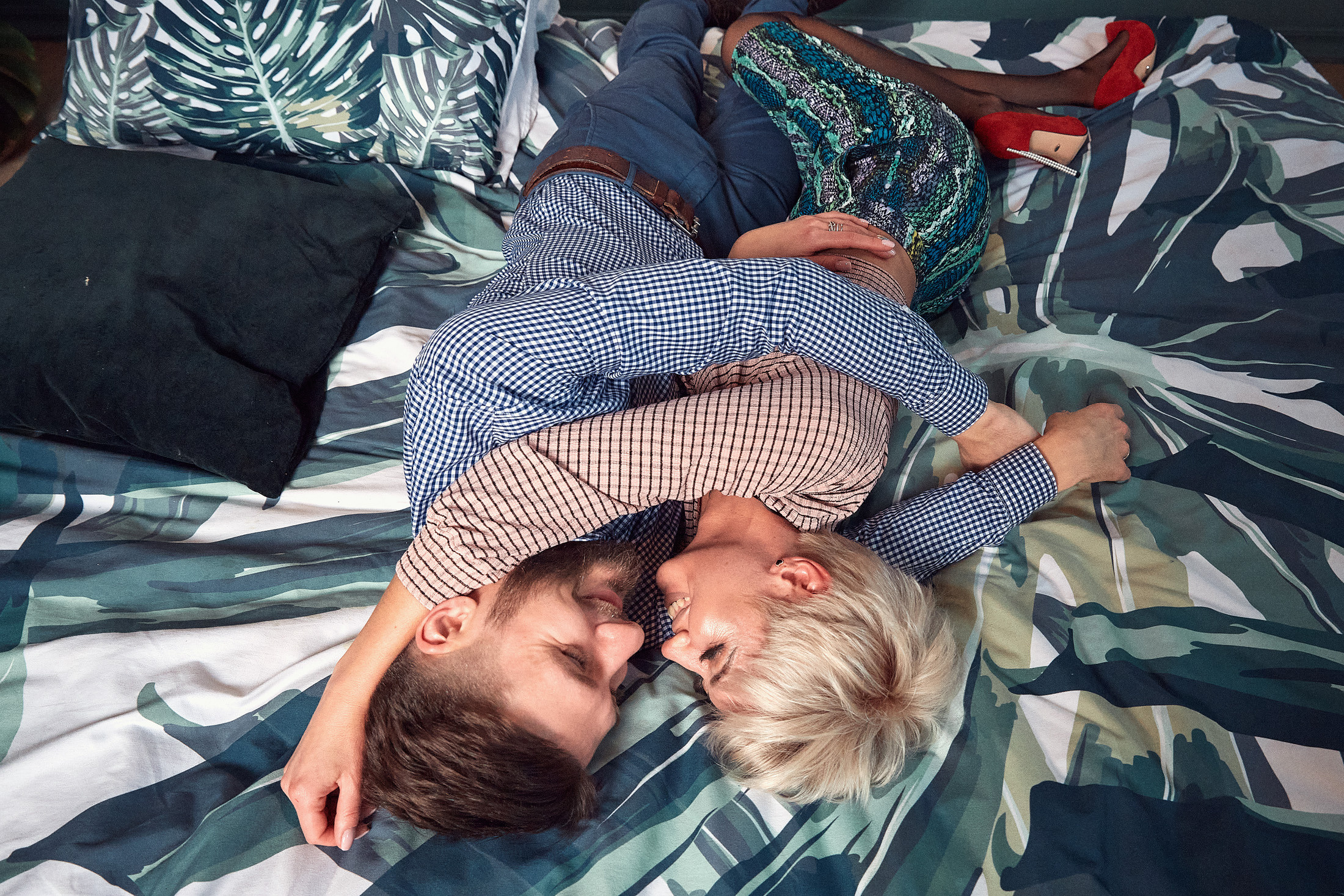 Фотосессия в студии для пары. Свадебный фотограф Антон Артюшин. Работаю в Нижнем Новгороде и Москве