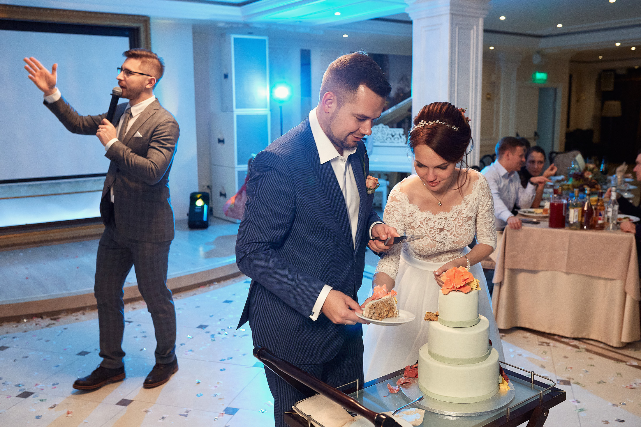 Съёмка свадьбы в красивой усадьбе. Свадебный фотограф Антон Артюшин. Работаю в Нижнем Новгороде и Москве