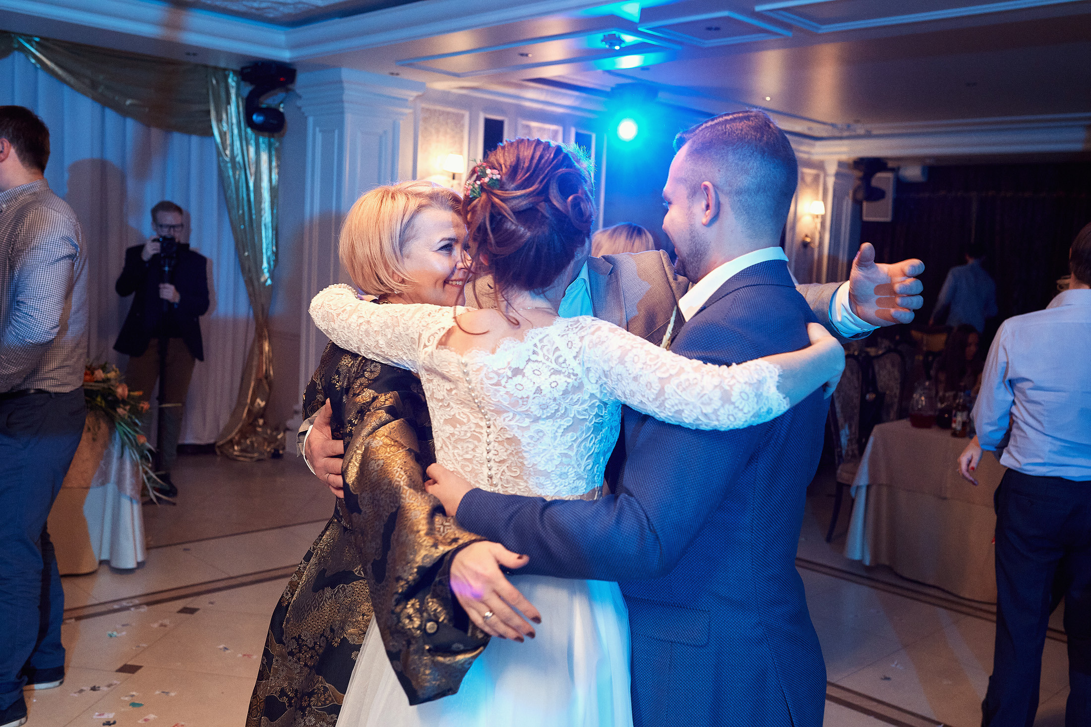 Съёмка свадьбы в красивой усадьбе. Свадебный фотограф Антон Артюшин. Работаю в Нижнем Новгороде и Москве