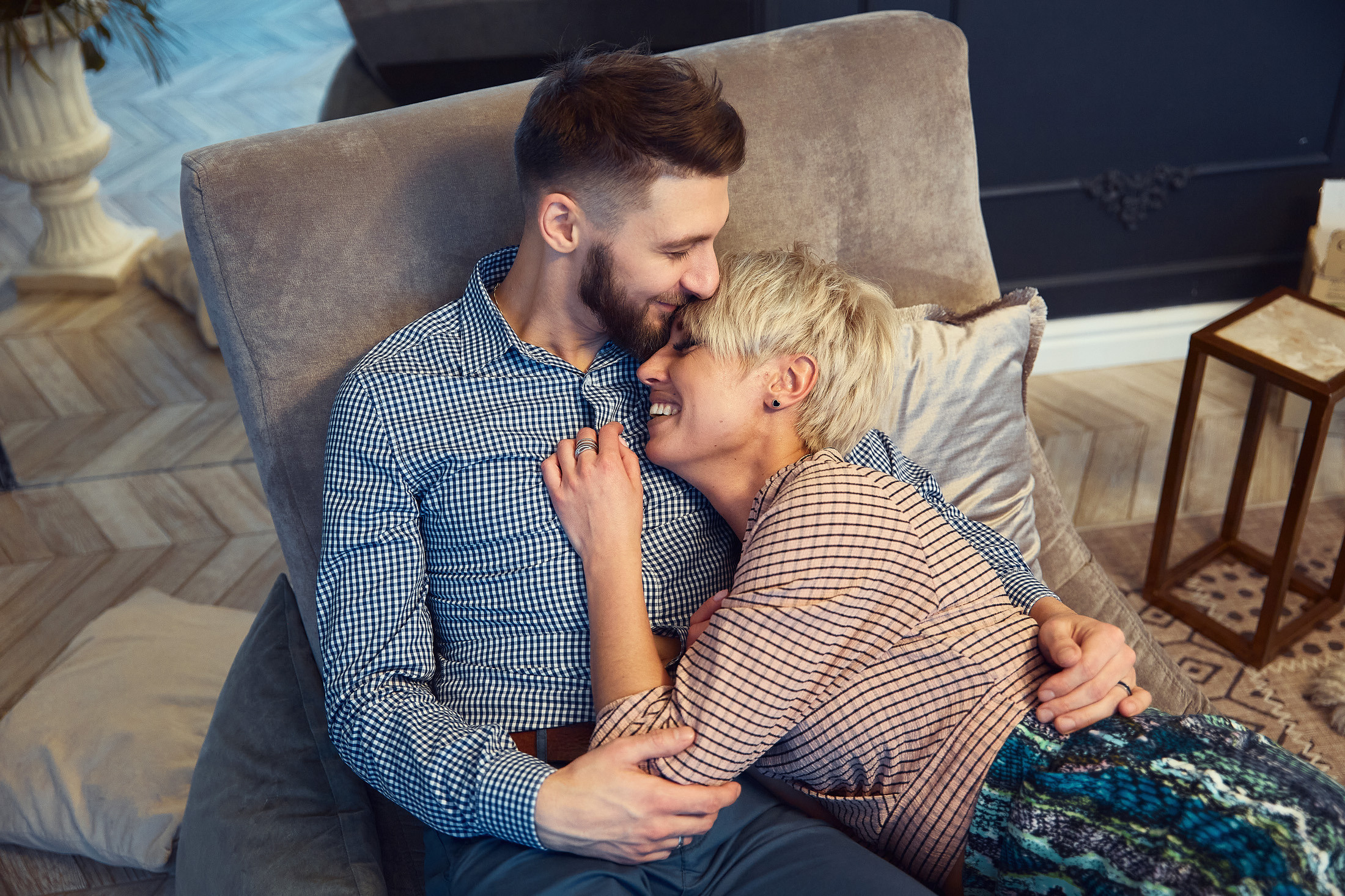 Фотосессия в студии для пары. Свадебный фотограф Антон Артюшин. Работаю в Нижнем Новгороде и Москве