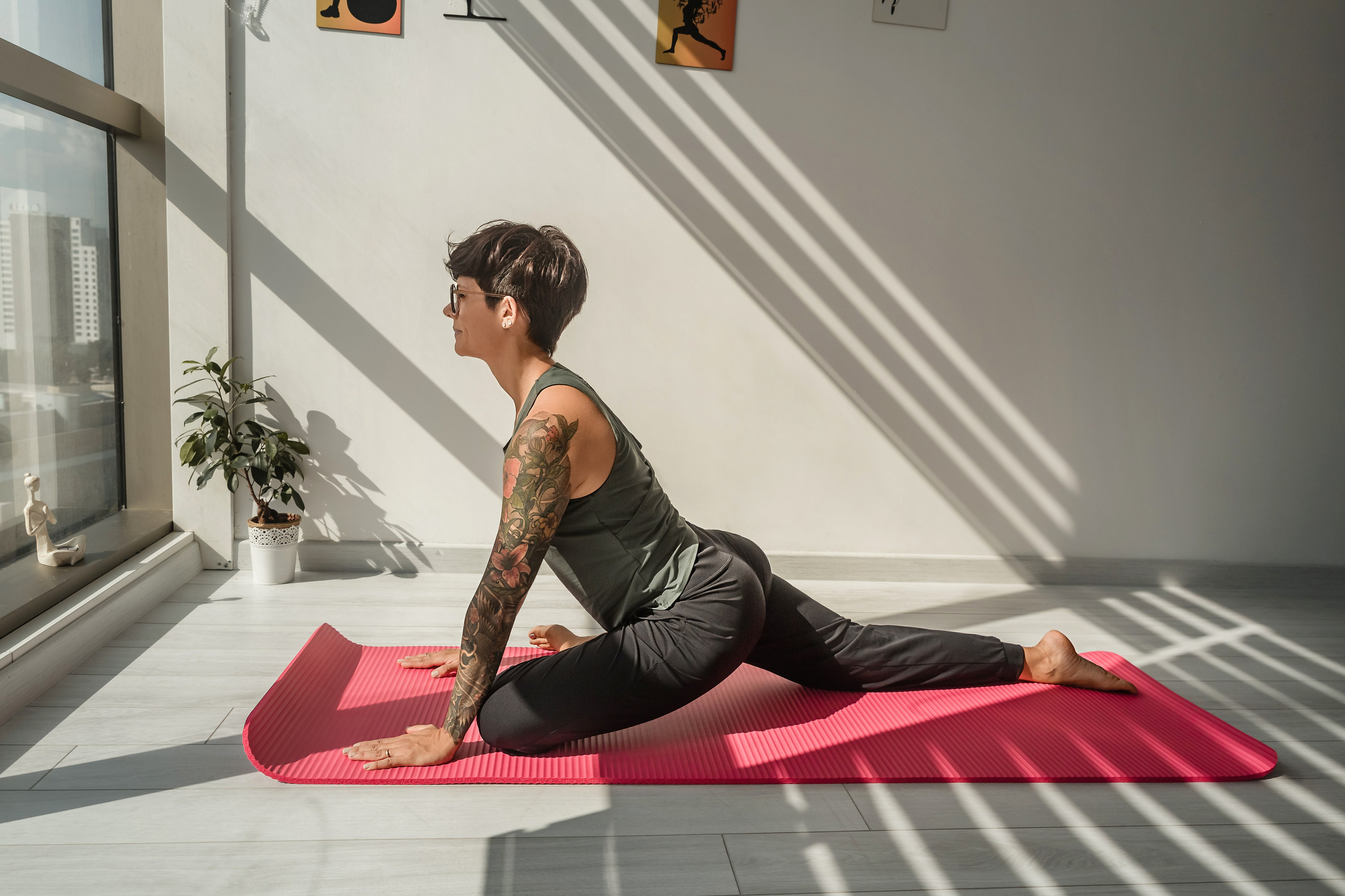 Photo session for a Pilates trainer. Professional family and children’s photographer in Izmir Irina Eron