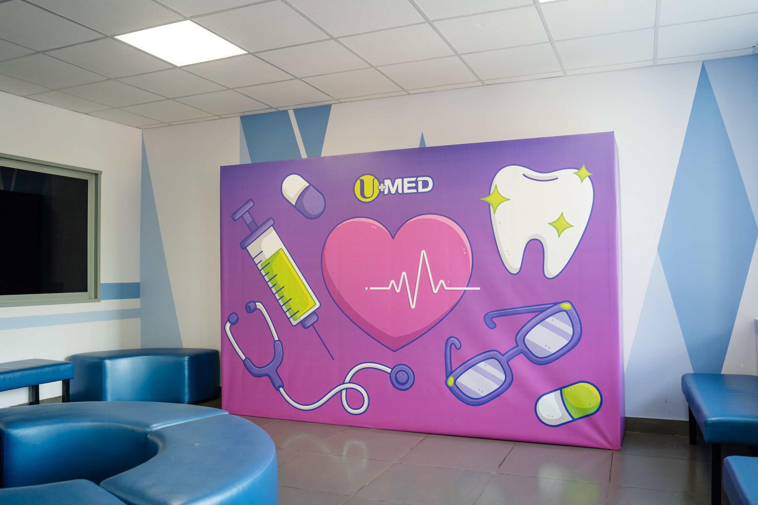 Съемка для Уральского медицинского колледжа ЮМЕД. Видеограф и Фотограф в Челябинске Ксения и Владимир Рюмины