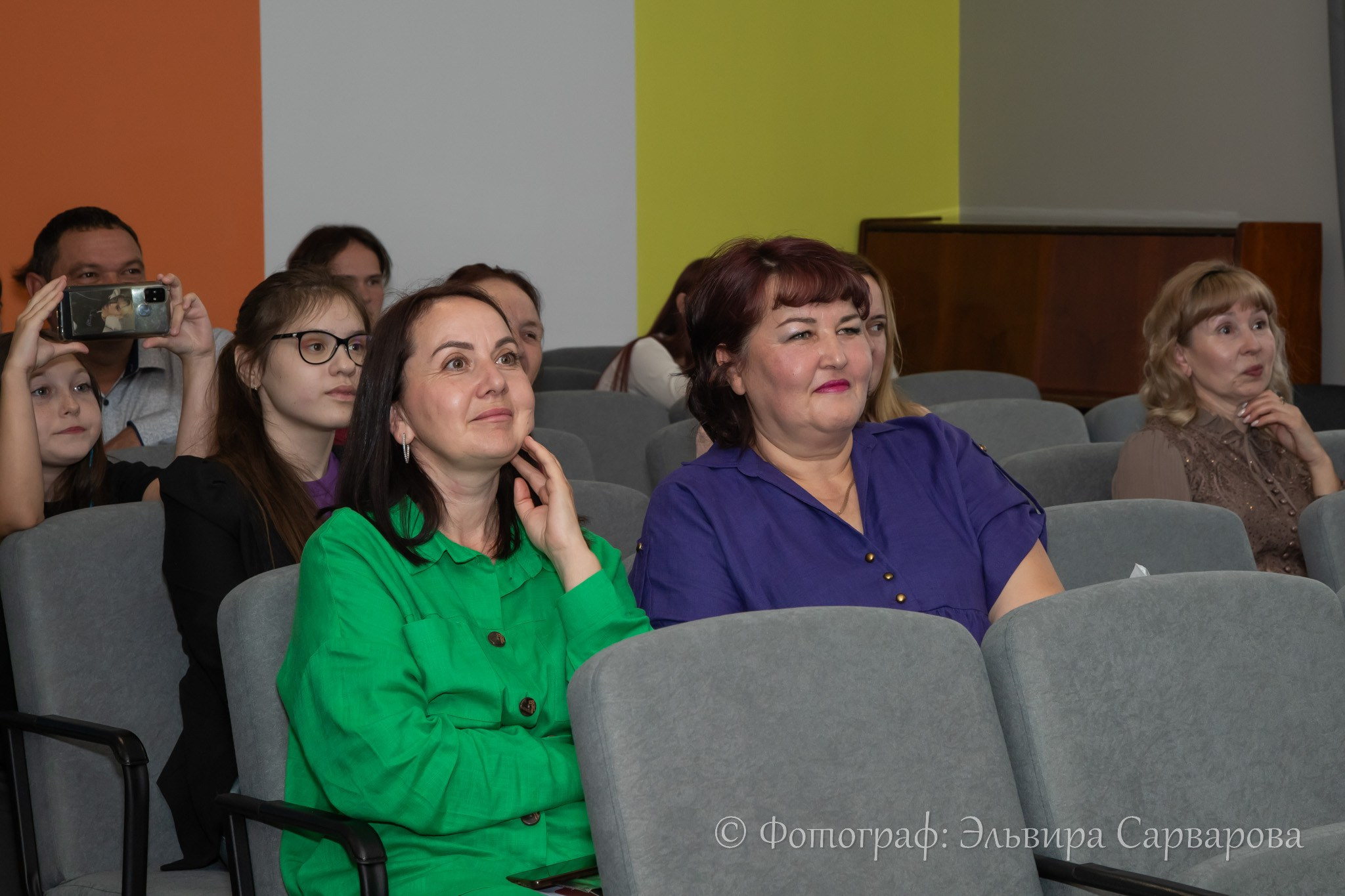 Вручение аттестатов 11 класс. Репортажный Фотограф