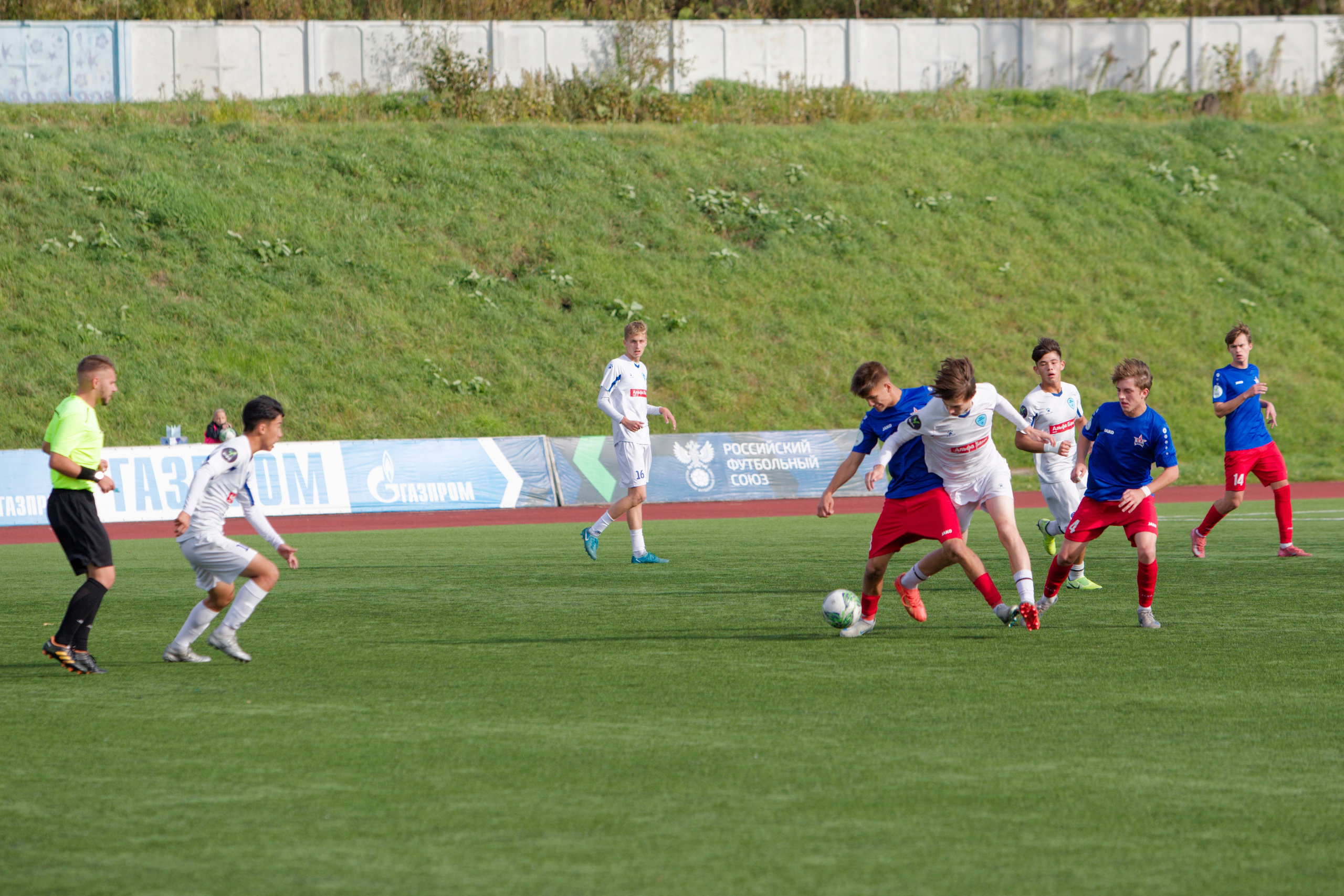 Матч ЮФЛ Сахалин-Хабаровск (U-18). Кутузов Евгений Фотограф в Южно-Сахалинске