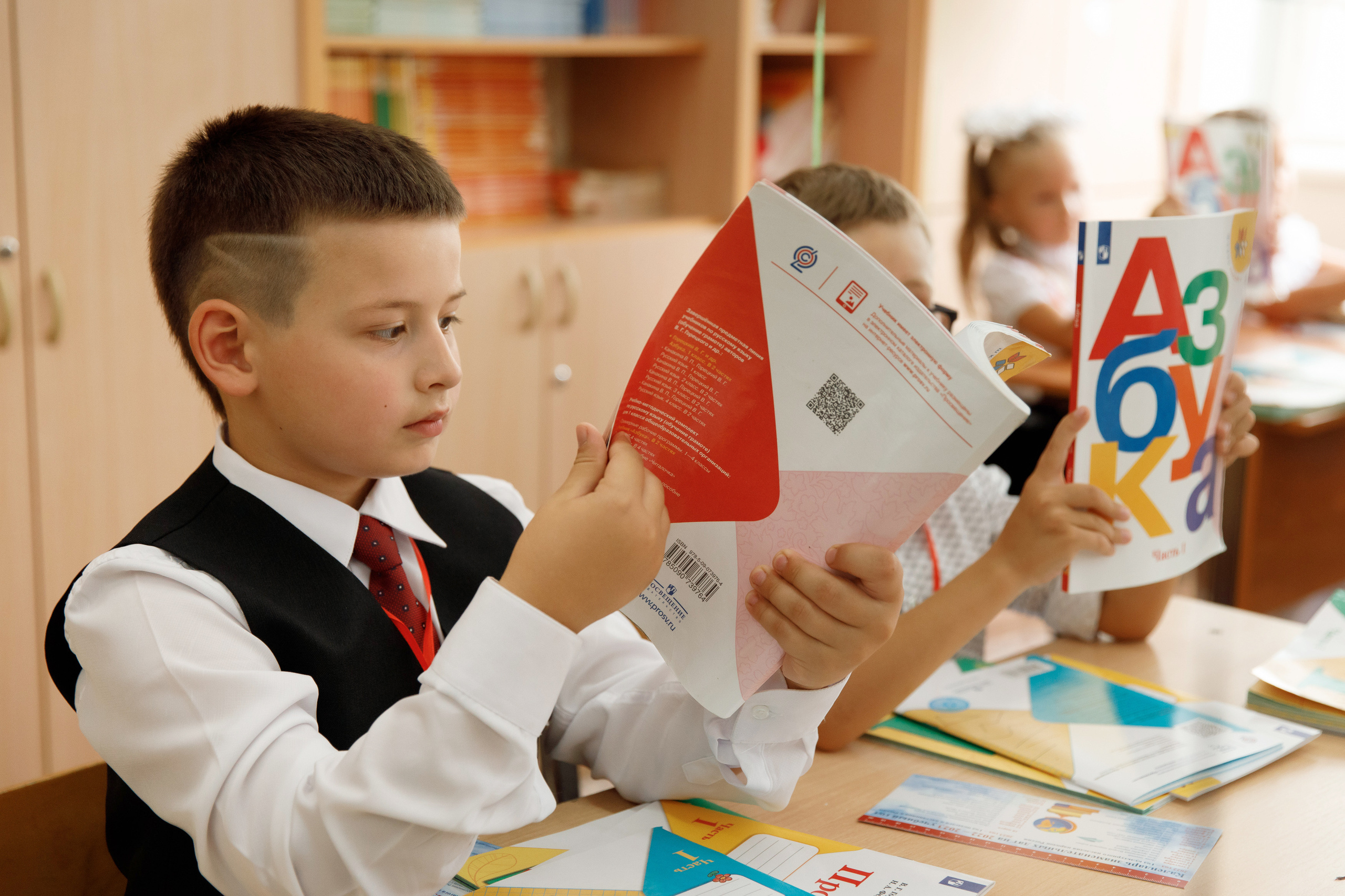 Школа № 33 1 «А» класс. Свадебный, семейный и школьный фотограф в Сызрани Максим Баталов