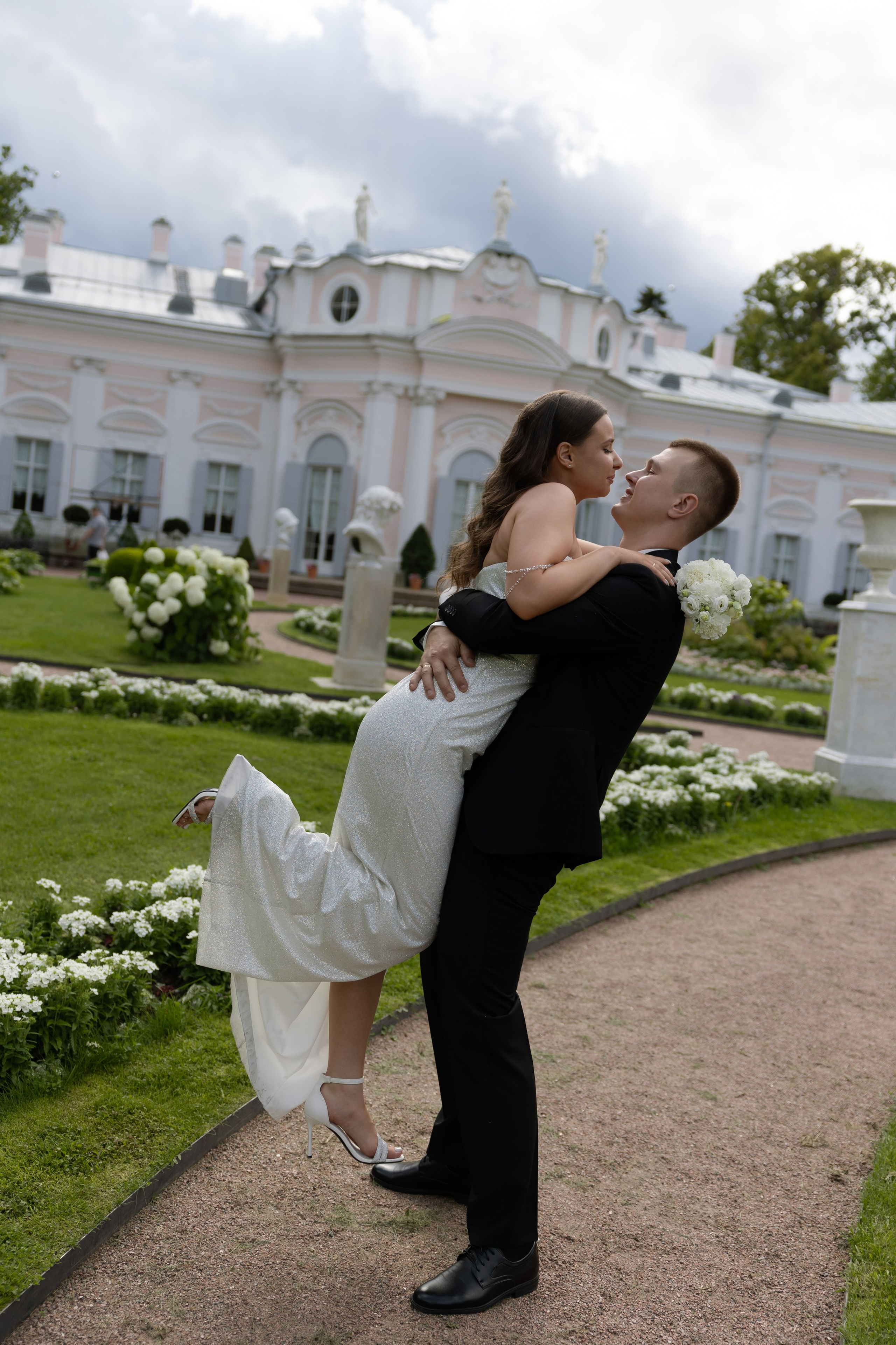 Эта любовь как самое яркое солнце…. Свадебный фотограф в Санкт — Петербурге и Ленинградской о