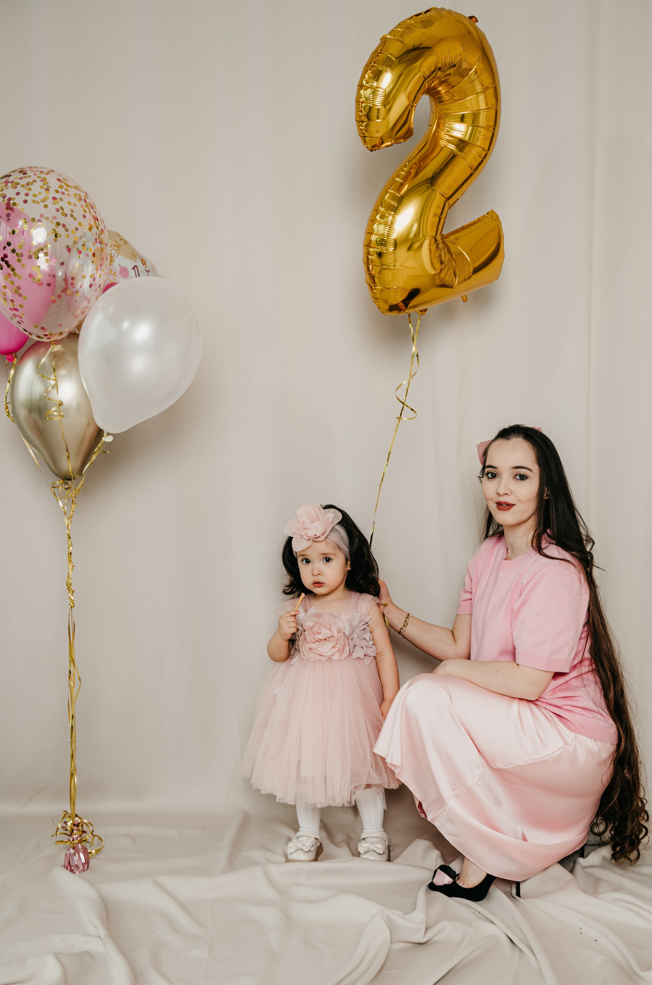 Майя с семьей. Фотограф на выписку из роддома в Москве и МО