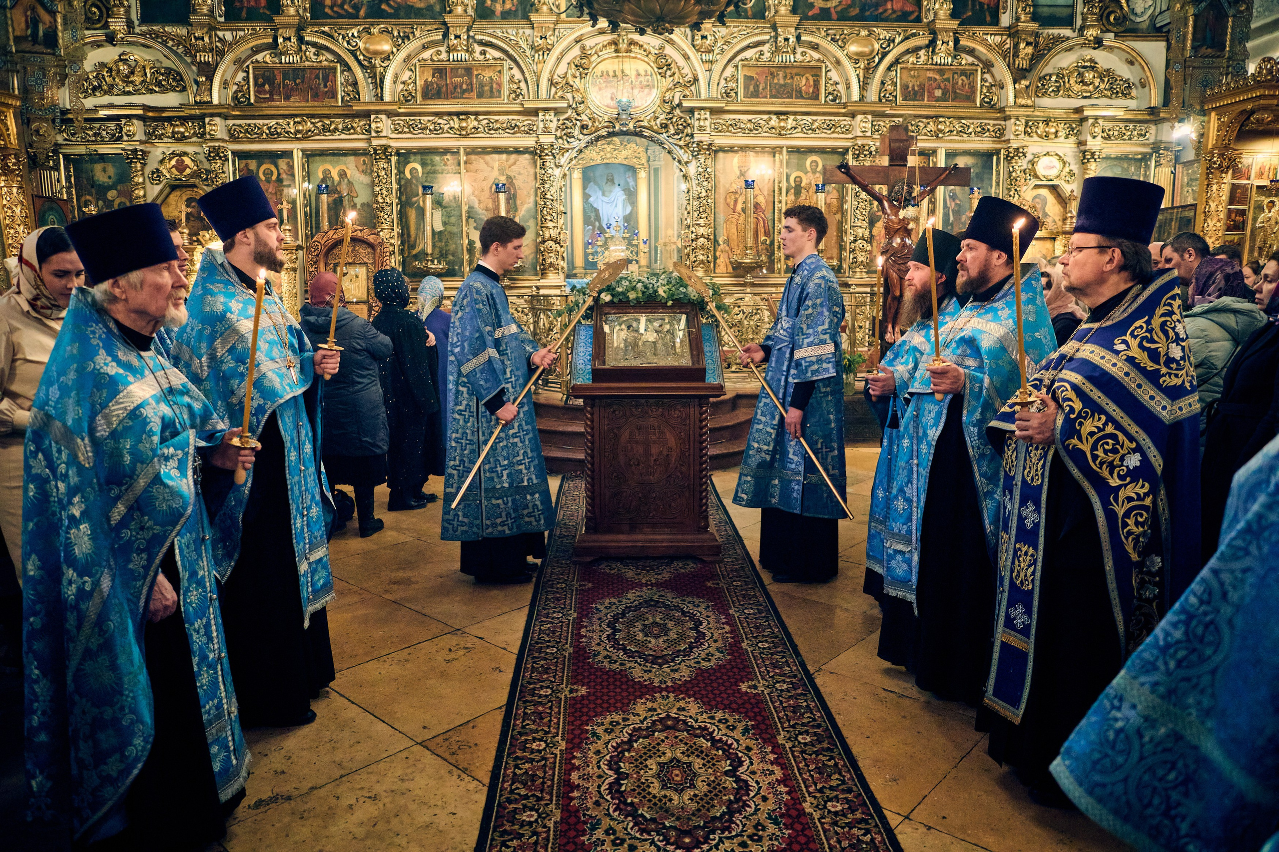 Всенощная на Благовещение Пресвятой Богородицы. DMITRY MOISEENKO — фотограф, художник, топ-стилист