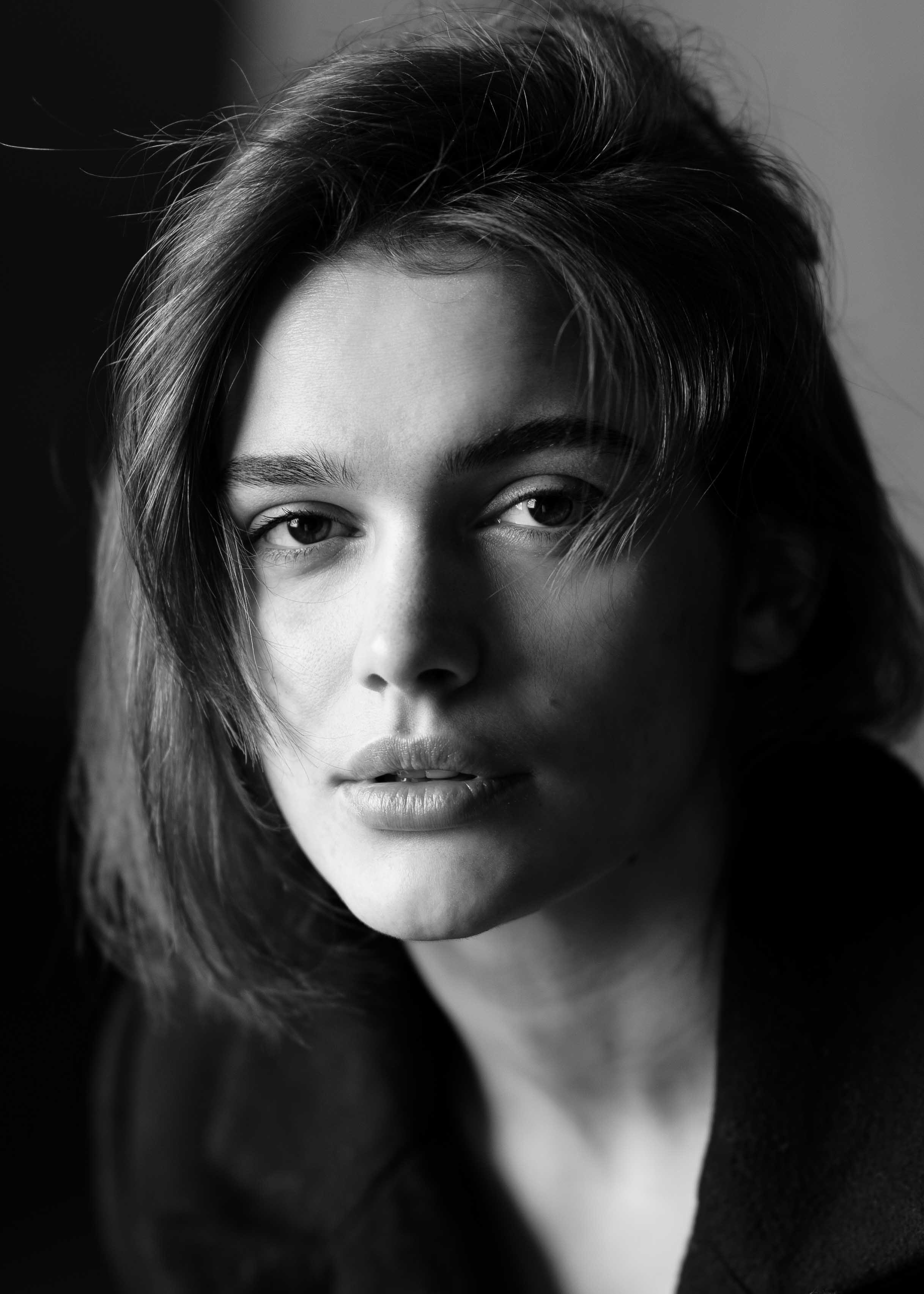 Женский портретный фотограф 35+ Воронеж. Добро пожаловать в магию ЧБ портрета