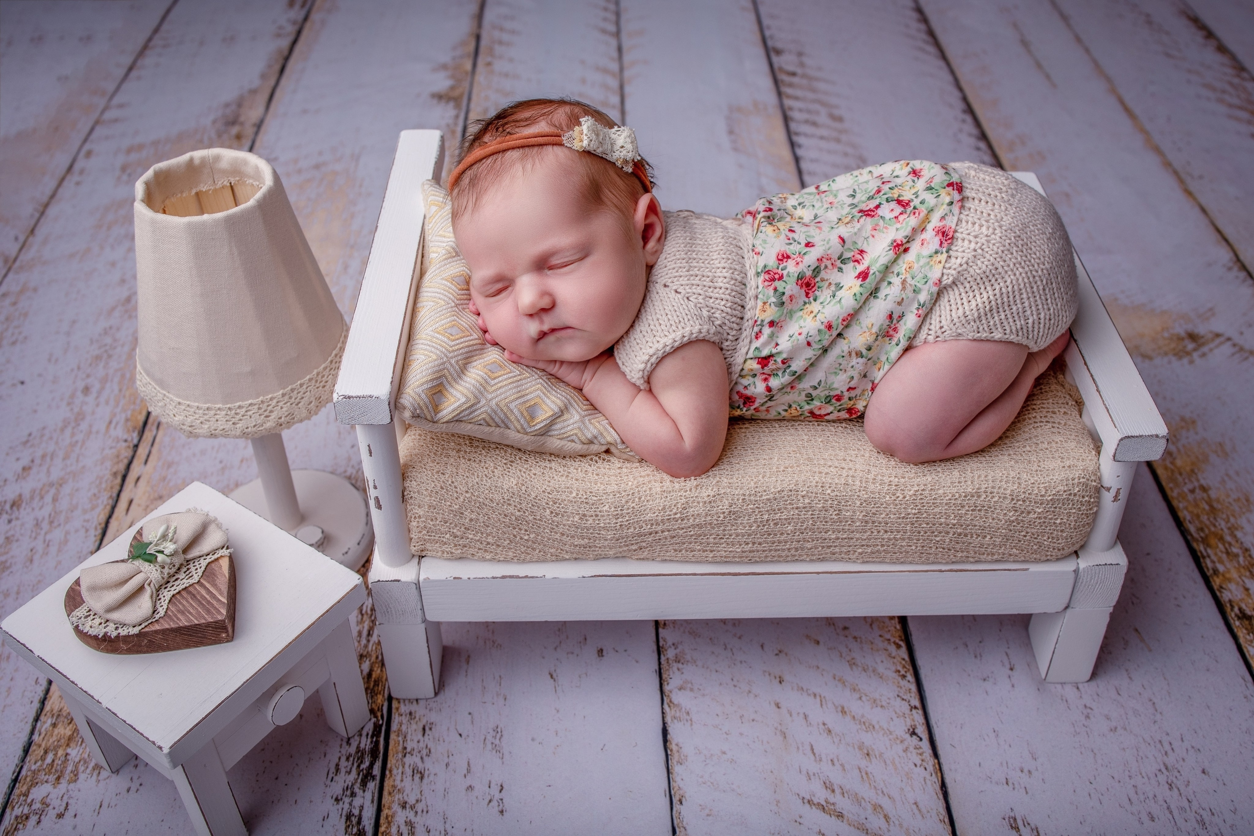 Нежная и милая фотосессия первых дней жизни Вашего ребенка в Минске. Фотограф новорождённых Минск — стоимость newborn фотосессии в Минске