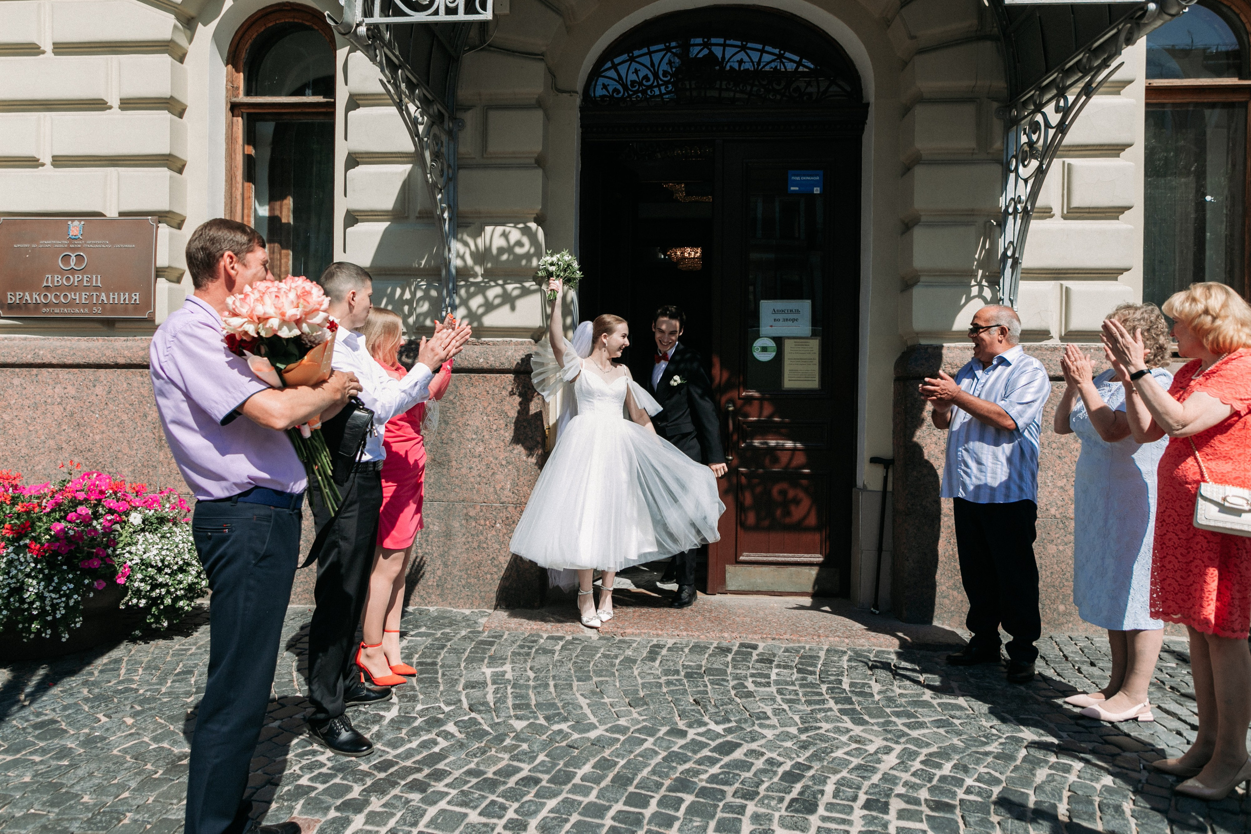 Свадебная регистрация 2 дворец бракосочетания СПб. Фотограф крещение венчание в Петербурге! Помогает подобрать храм и посоветовал душевного батюшку в СПб