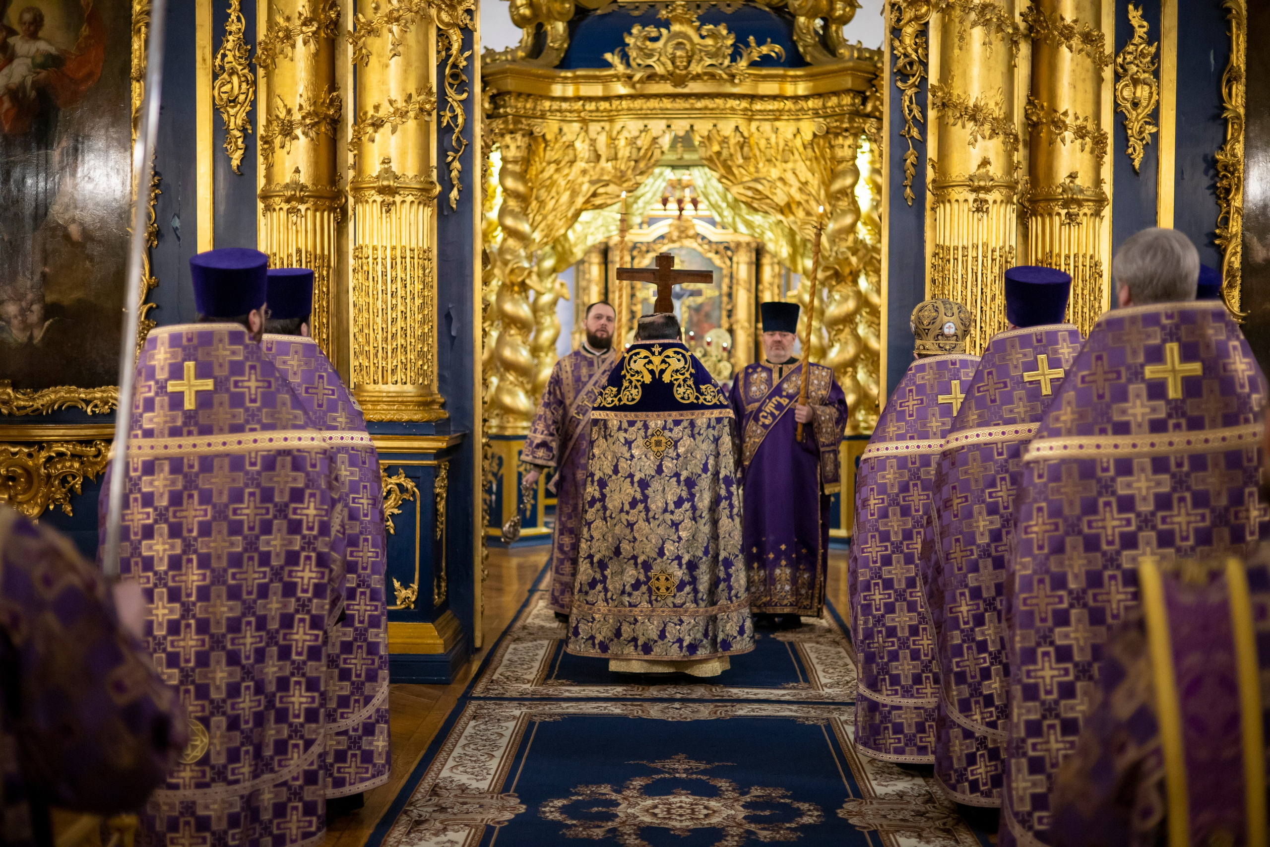 ВСЕНОЩНОЕ БДЕНИЕ С ЧИНОМ ИЗНЕСЕНИЯ ЧЕСТНОГО И ЖИВОТВОРЯЩЕГО КРЕСТА ГОСПОДНЯ. НИКОЛО-БОГОЯВЛЕНСКИЙ МОРСКОЙ СОБОР