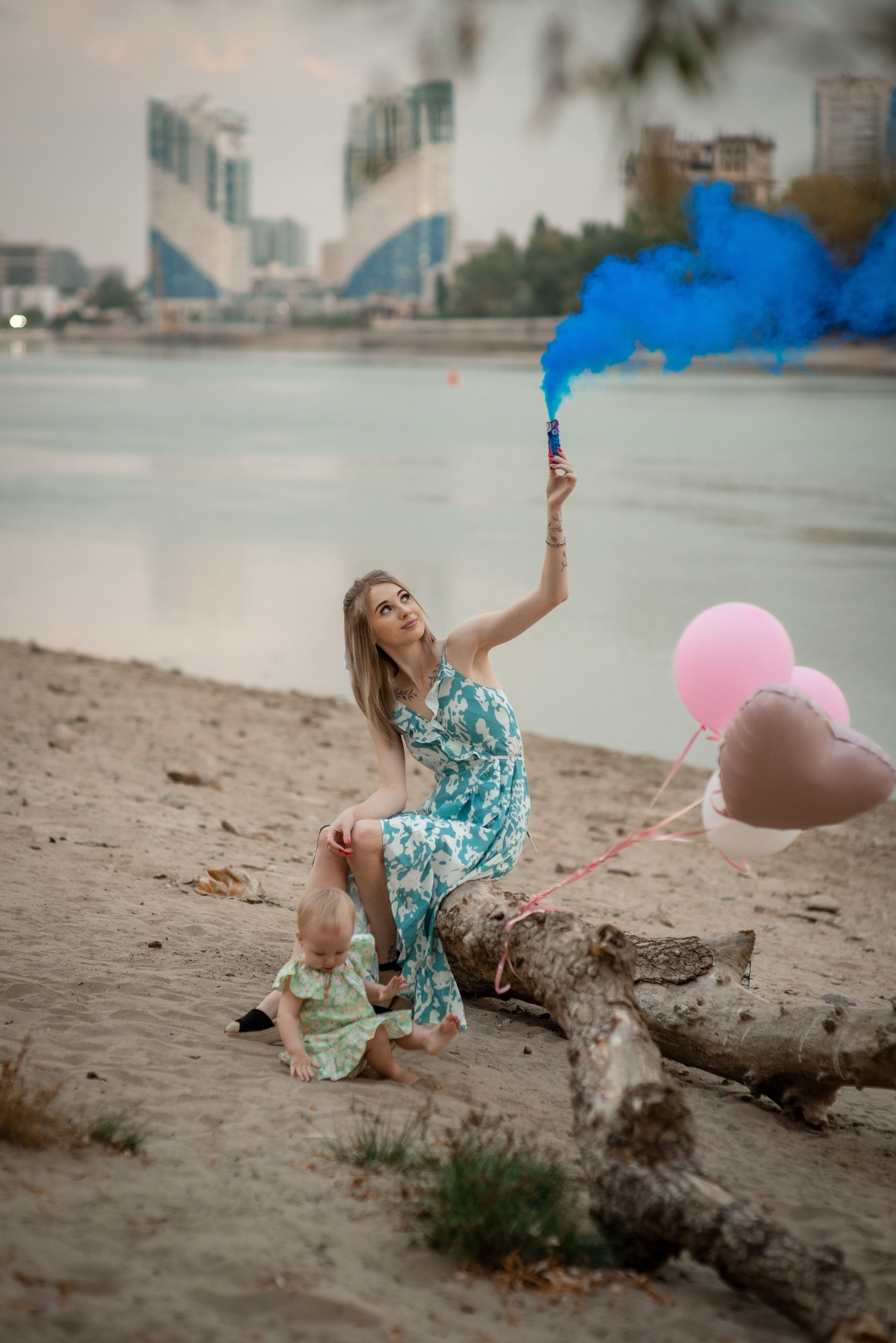 Фотосессия мама с дочкой_река Кубань (цветокор). Детский и семейный фотограф Краснодар / Сочи Сергеева Олеся