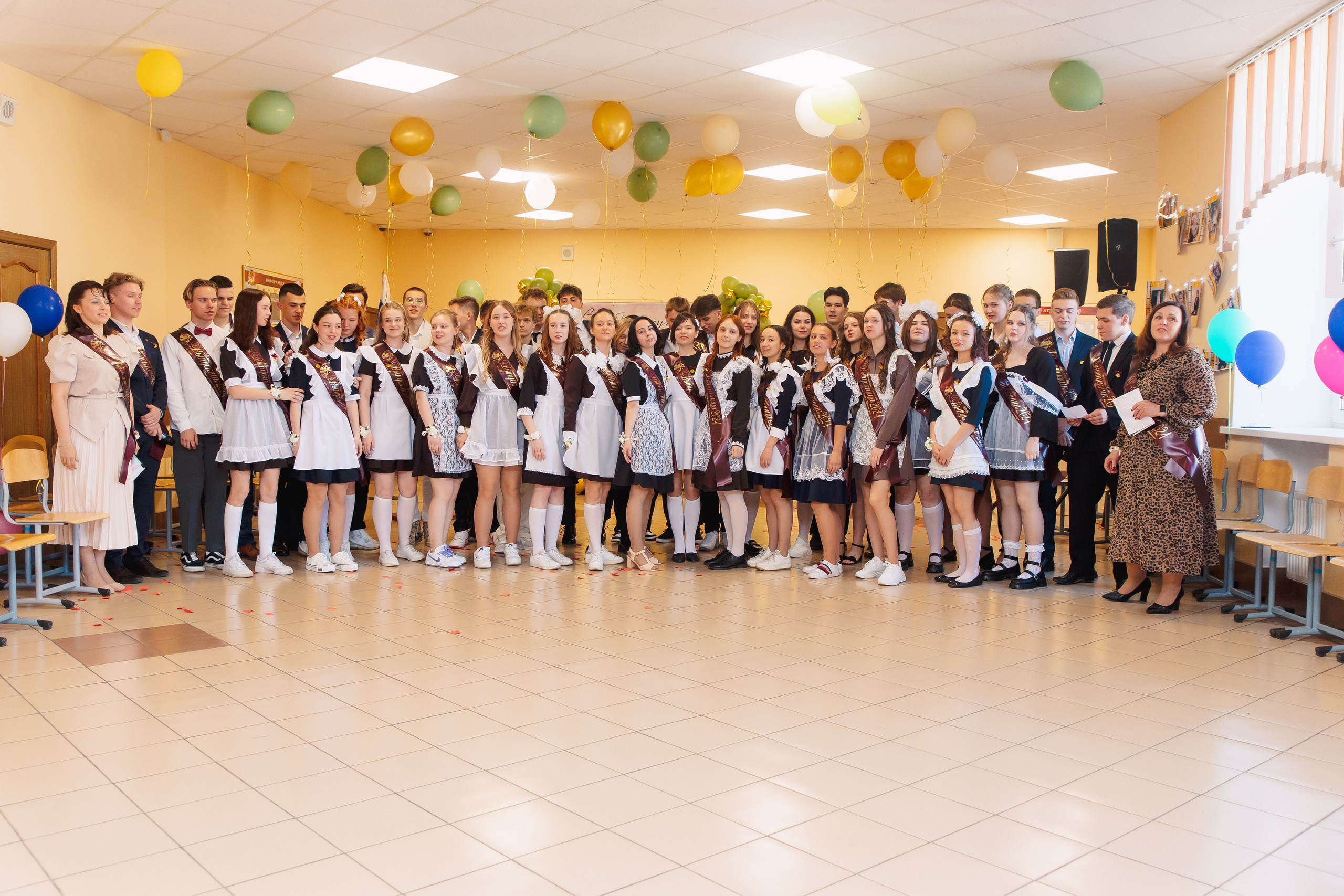 Последний звонок. Фотограф в Кронштадте и Санкт-Петербурге Анастасия Коваленко