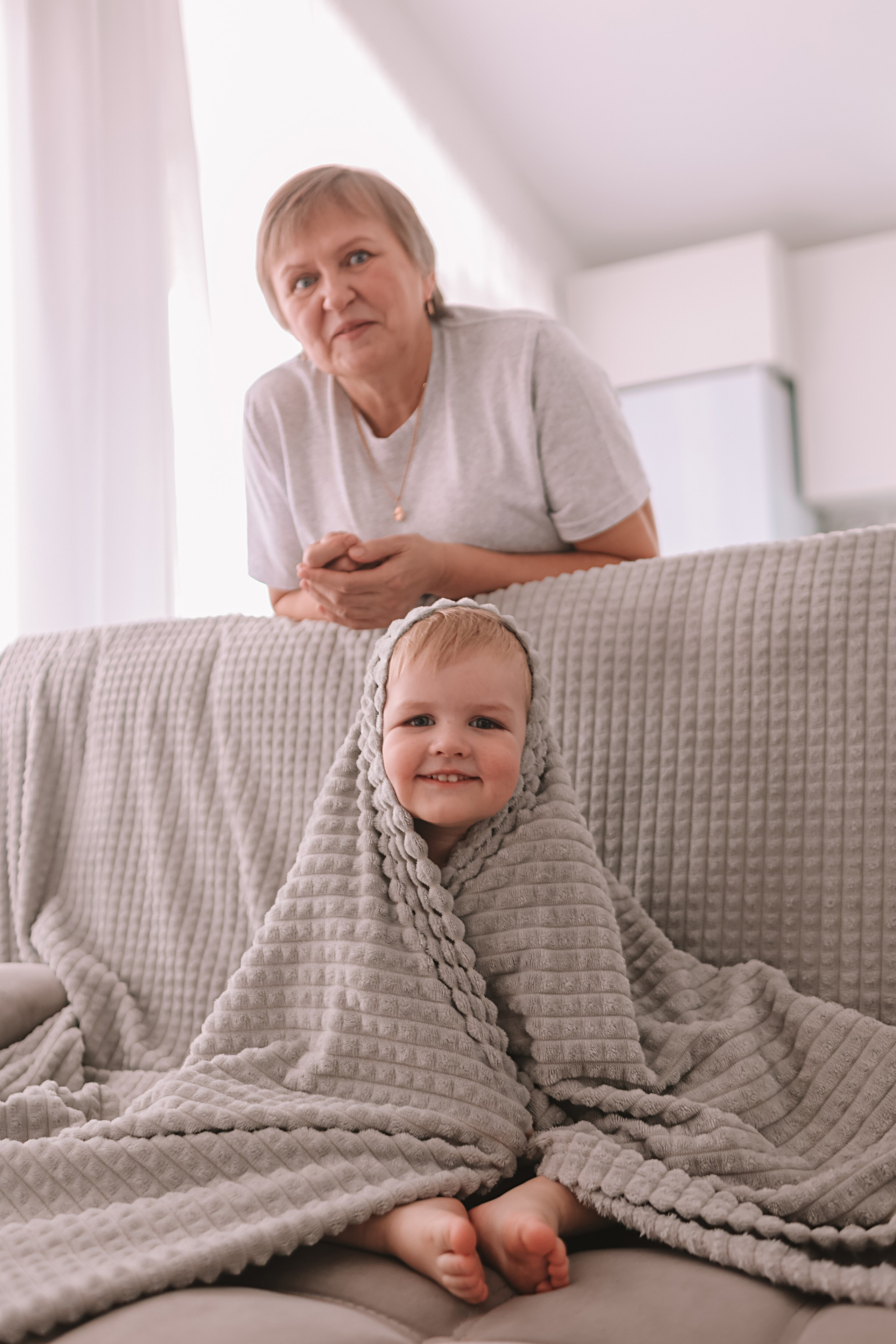 Семейная в домике (репортаж). Семейный фотограф Тюмень, фотограф на роды Салмина Мария