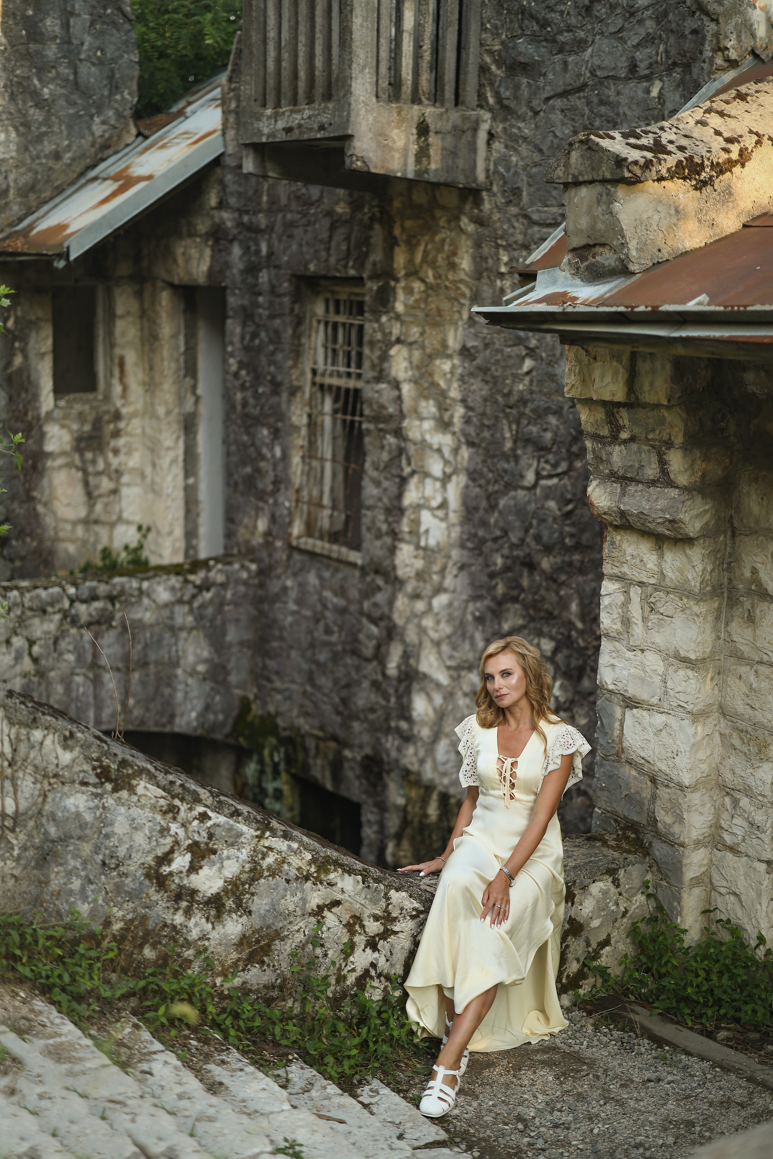 Фотосессия для Натали в замке Княгини Ореховой. Свадебный и семейный фотограф в Абхазии Жанна Соснина