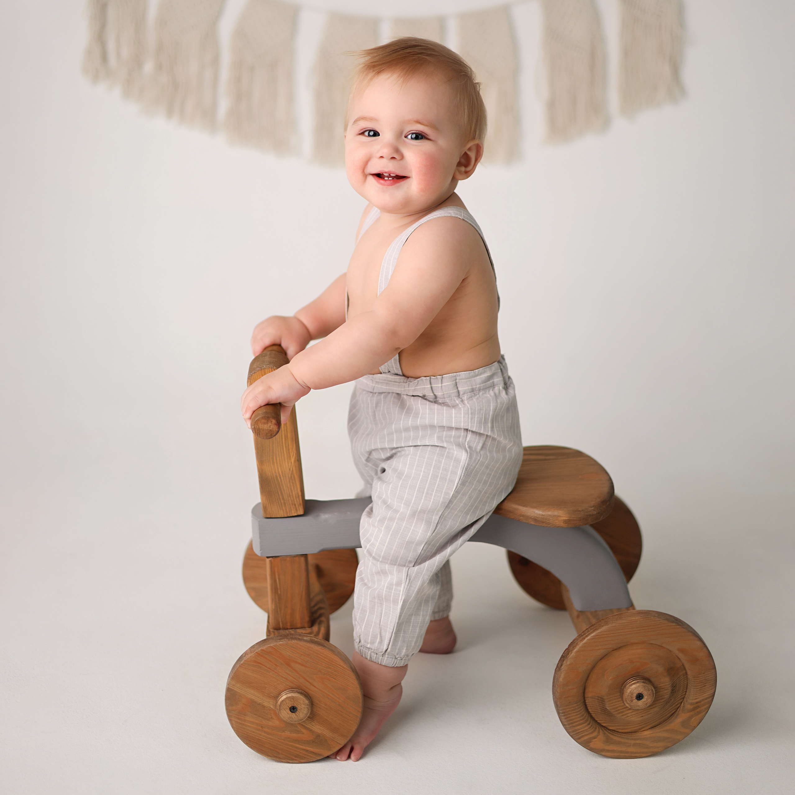 #фотографна1годик #1годик #фотографнагодик #фотографгодикмосква #1yearphotographer #1year #фотосессияна1годик #фотосессия #фотосессиянагодикмосква #тортнагодик #тортна1годикмосква #шарикина1годикмосква #шарыбутово #воздушныешарыбутово #шарына1годик #фотографноворожденныхмосква #ньюборнфотографмосква #1yearphotographer #1year #1yearphotographermoscow #детскиймассаж #слинг #подарокнагодик #подарокна1годик #подарокнарождение