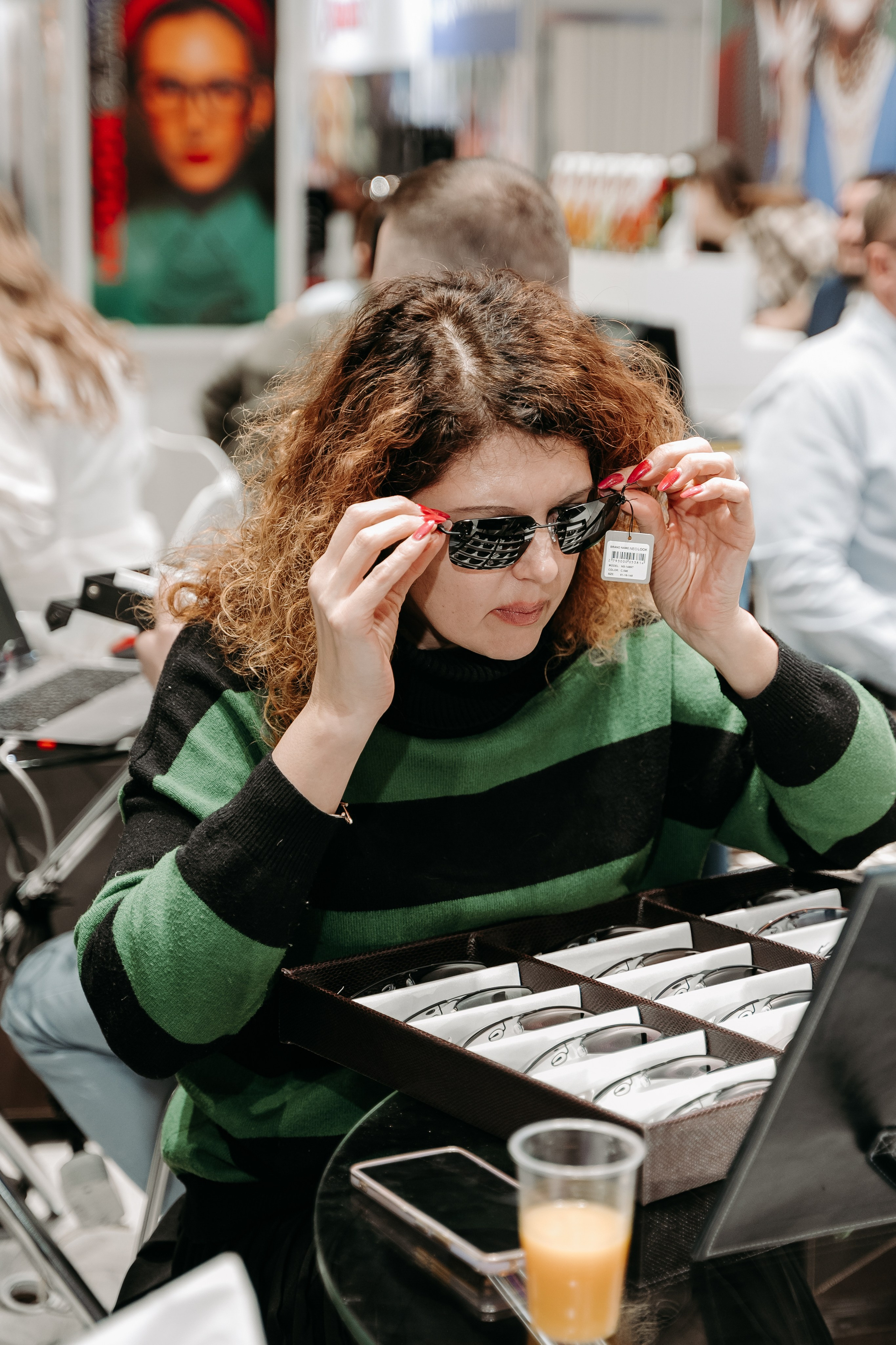 Оптическая_выставка. Репортажный и свадебный фотограф в Москве Рая Небогатова