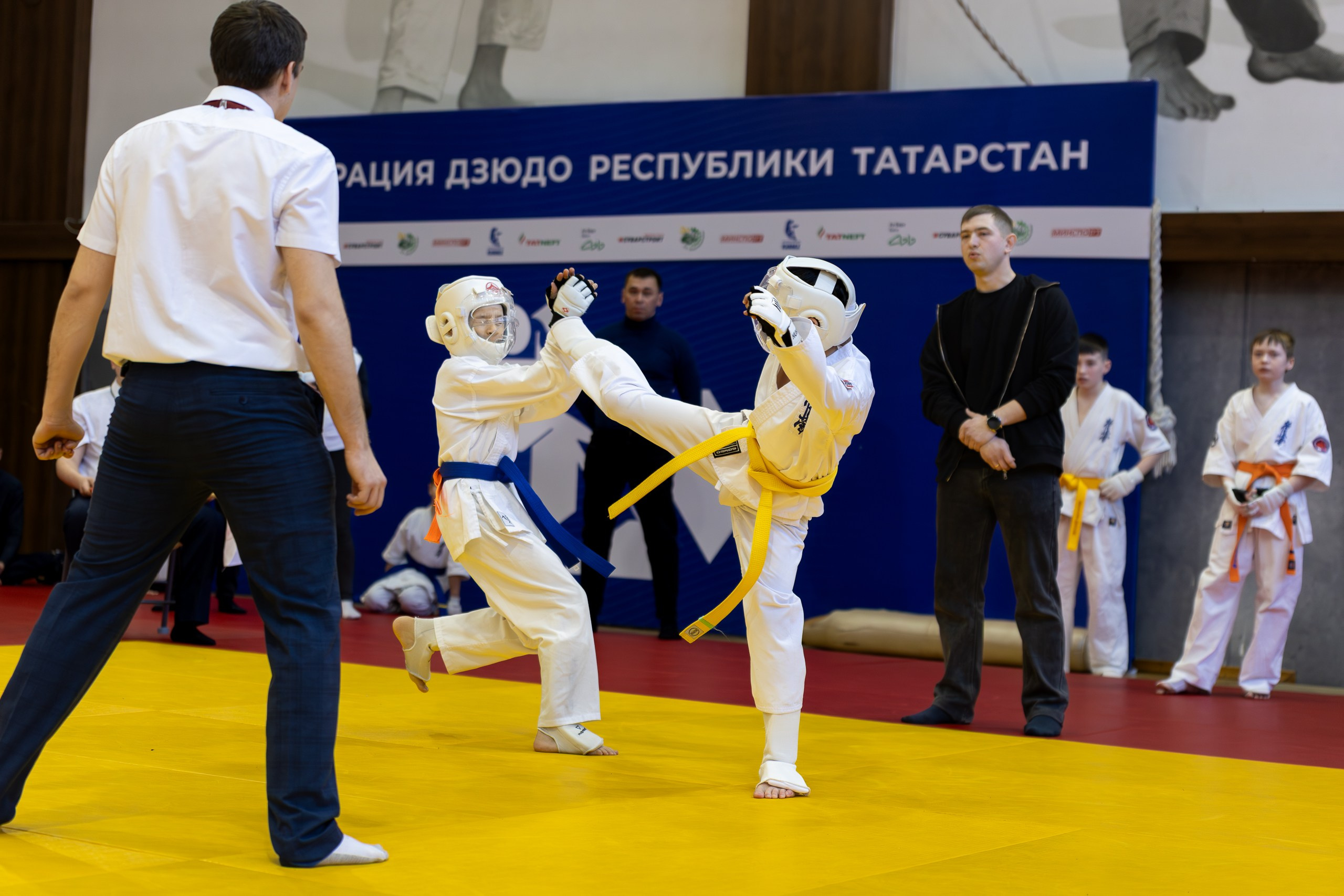 Карате кумите. Главная