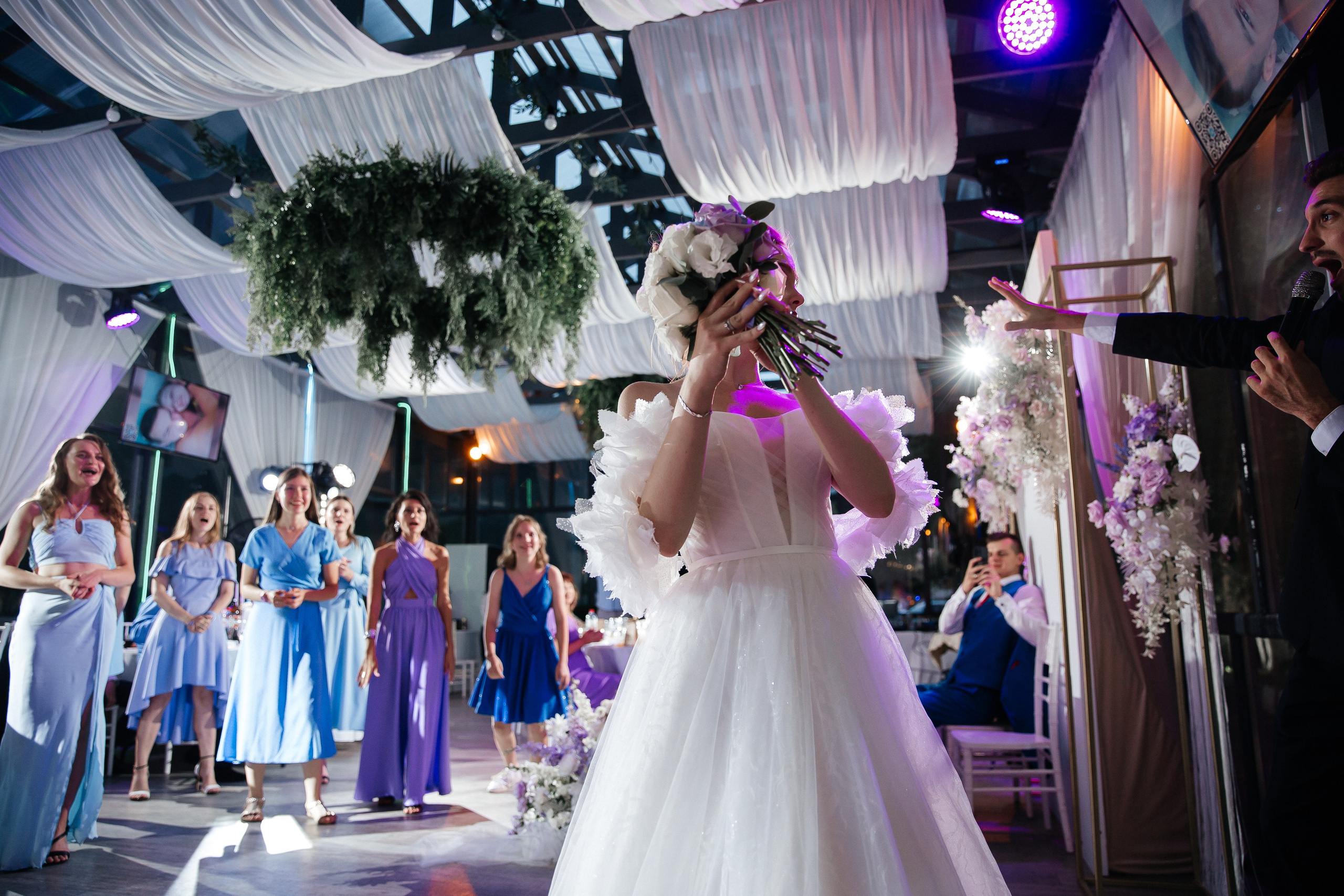 А&А — фотосессия на стадионе. Свадебный фотограф в Оренбурге Илья Володьков