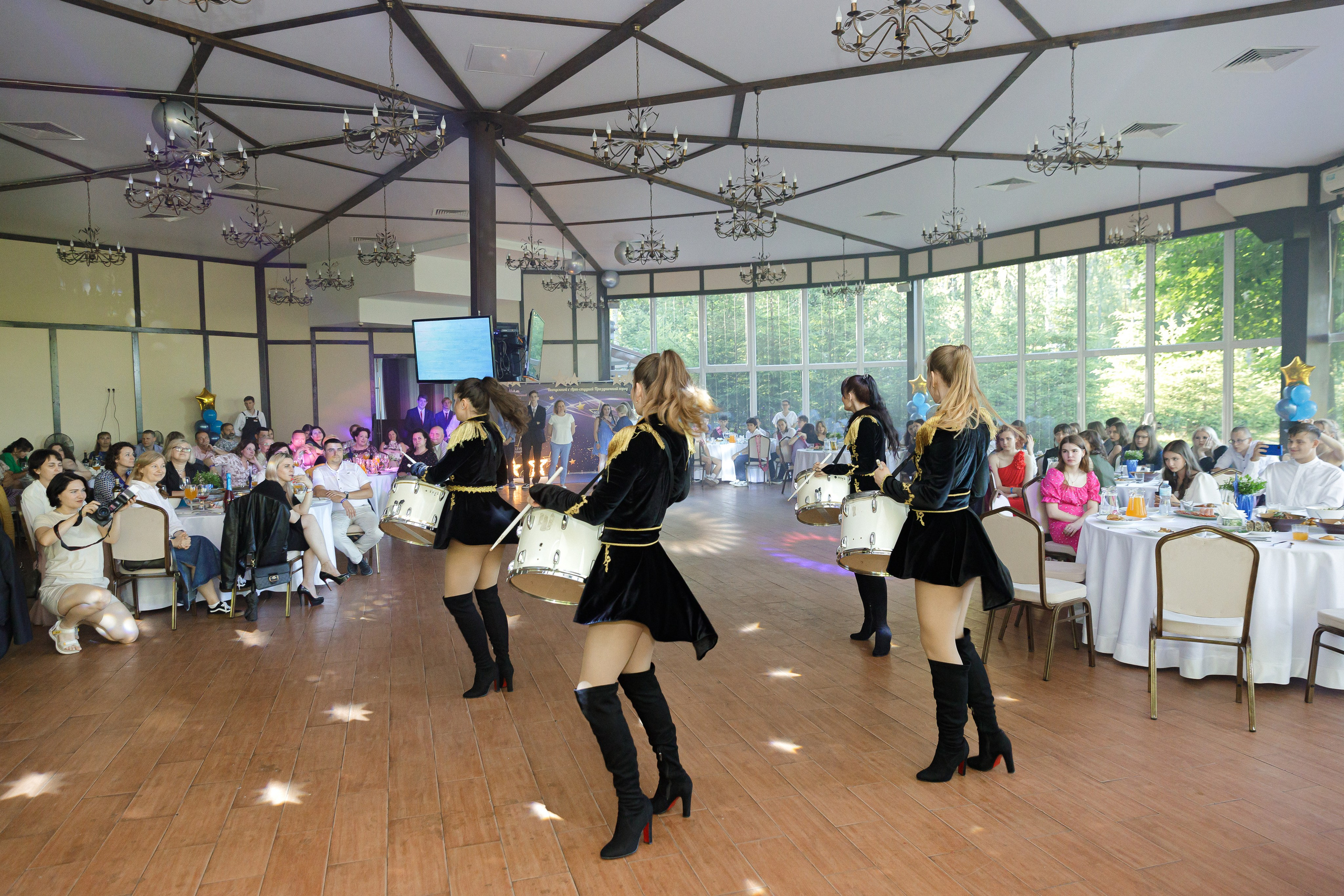 23.06.2024 Выпускной Драгунский ручей. Маша Гонтарь Семейный домашний репортажный фотограф в Санкт-Петербурге