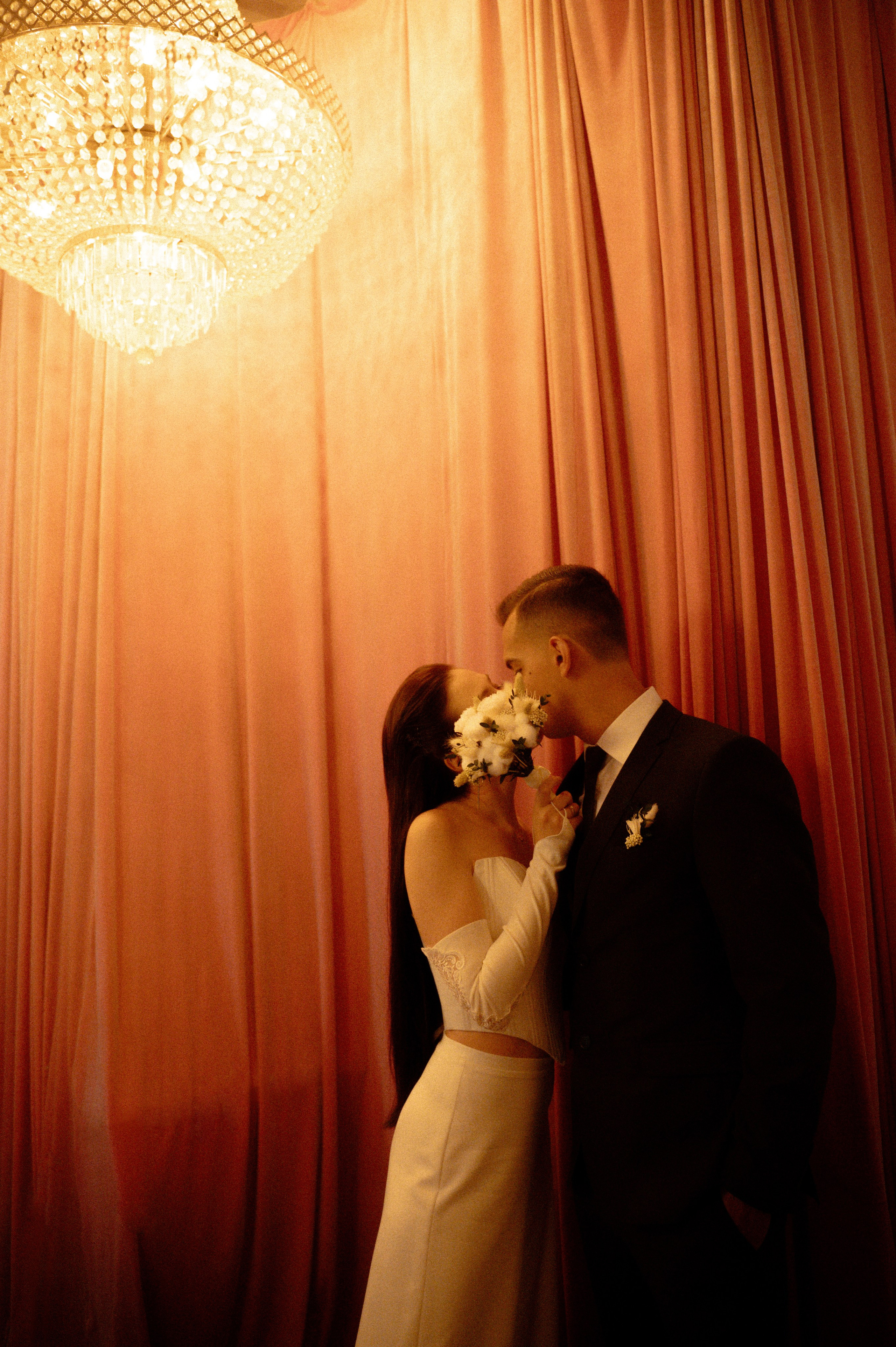 Роспись в светлой фотостудии White Studio 